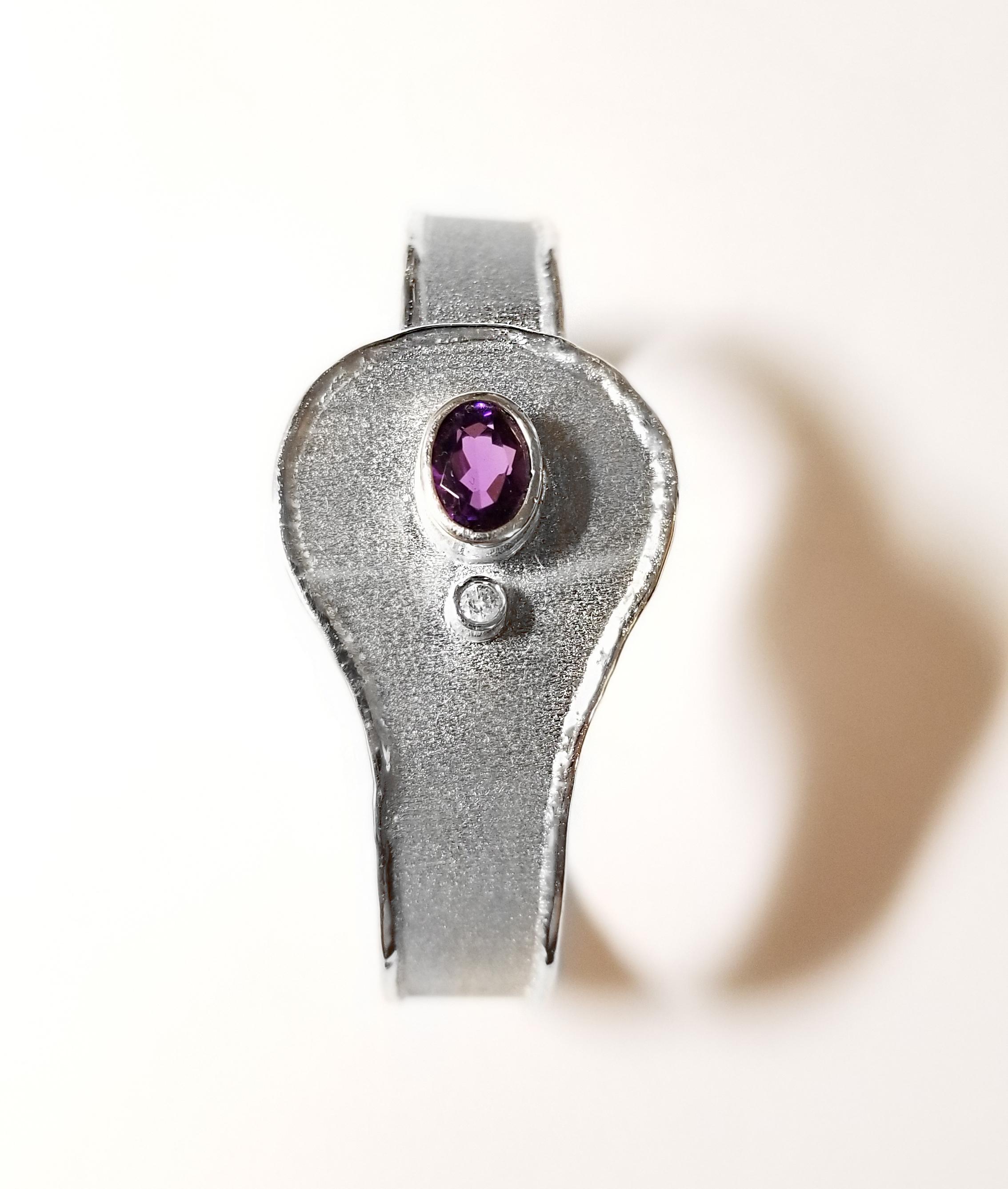 Yianni Kreationen Amethyst Weißer Diamant Feines Silber Palladium Armreif Armband im Zustand „Neu“ im Angebot in Astoria, NY