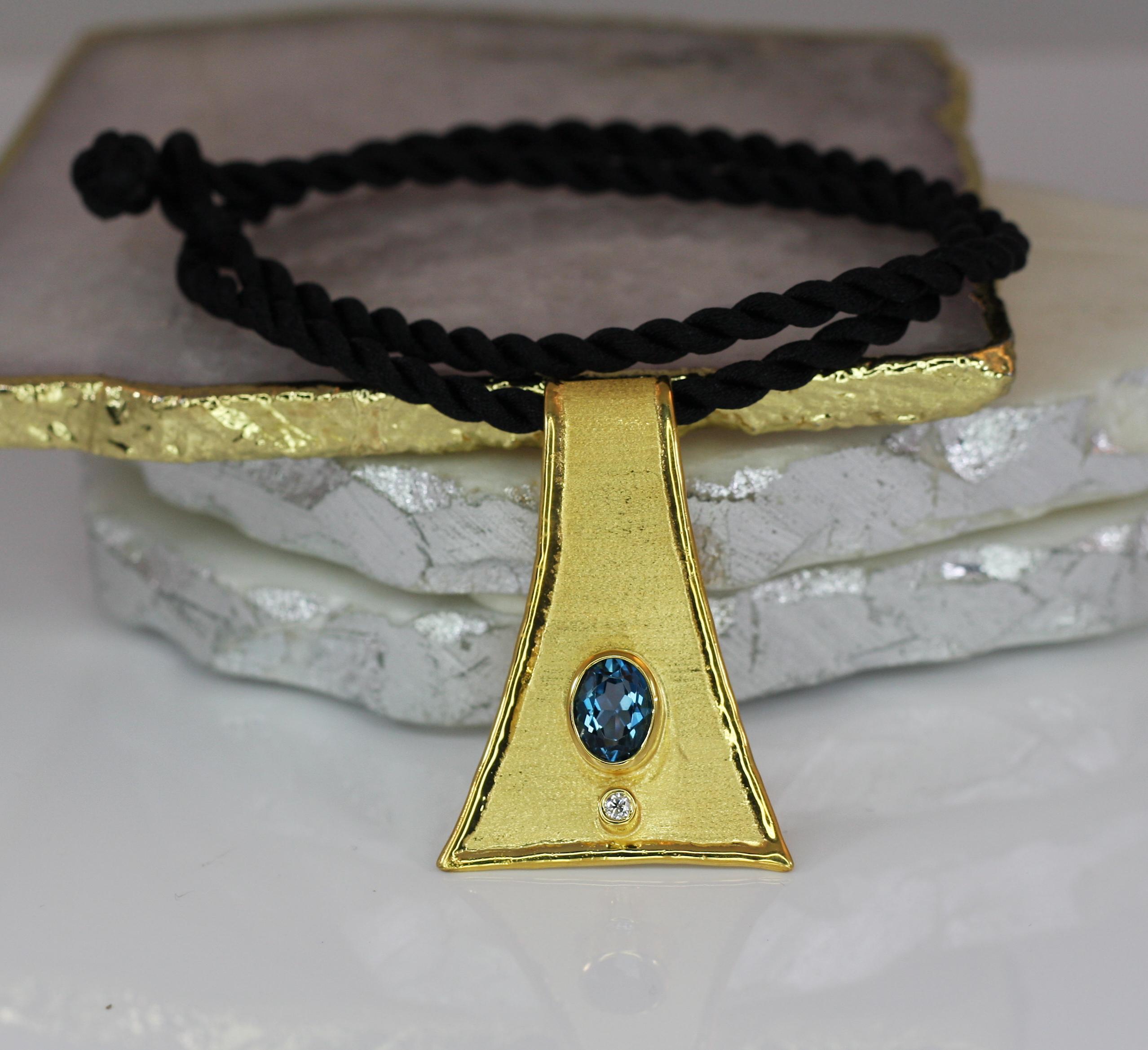 Yianni Creations 18 Karat Gold Pendant Necklace with Blue Topaz and Diamond For Sale 8