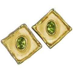 Yianni Creations 18 Karat Yellow Gold Square Shape Stud Peridot Earrings