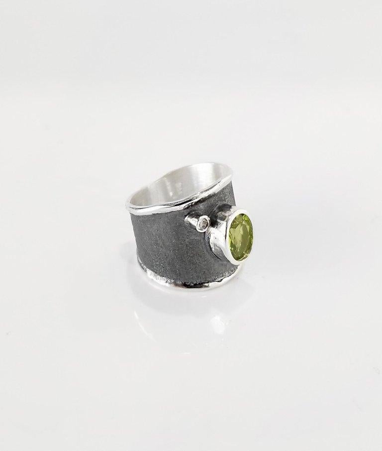 Yianni Creations Peridot and Diamond Fine Silver Black Rhodium Wide Band Ring For Sale 1