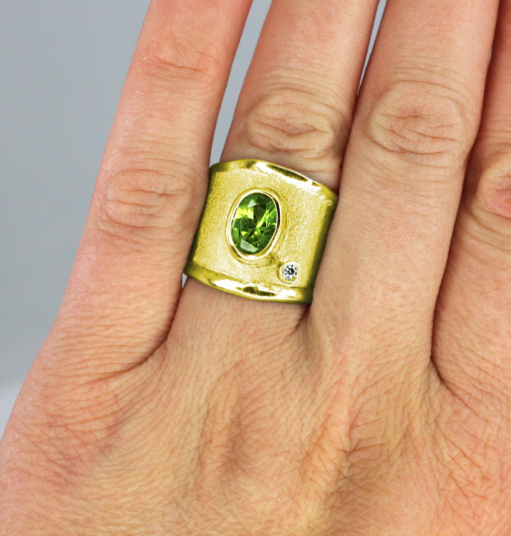 Contemporary Yianni Creations 18 Karat Yellow Gold Peridot and Diamond Wide Band Ring