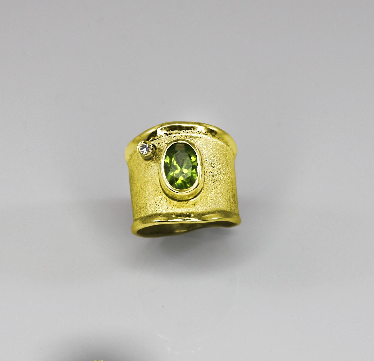 Yianni Creations 18 Karat Yellow Gold Peridot and Diamond Wide Band Ring 1