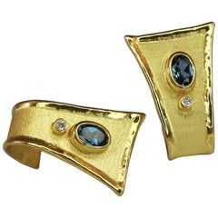 Yianni Kreationen 2,20 Karat Blauer Topas und Diamant-Ohrringe aus 18 Karat Gold