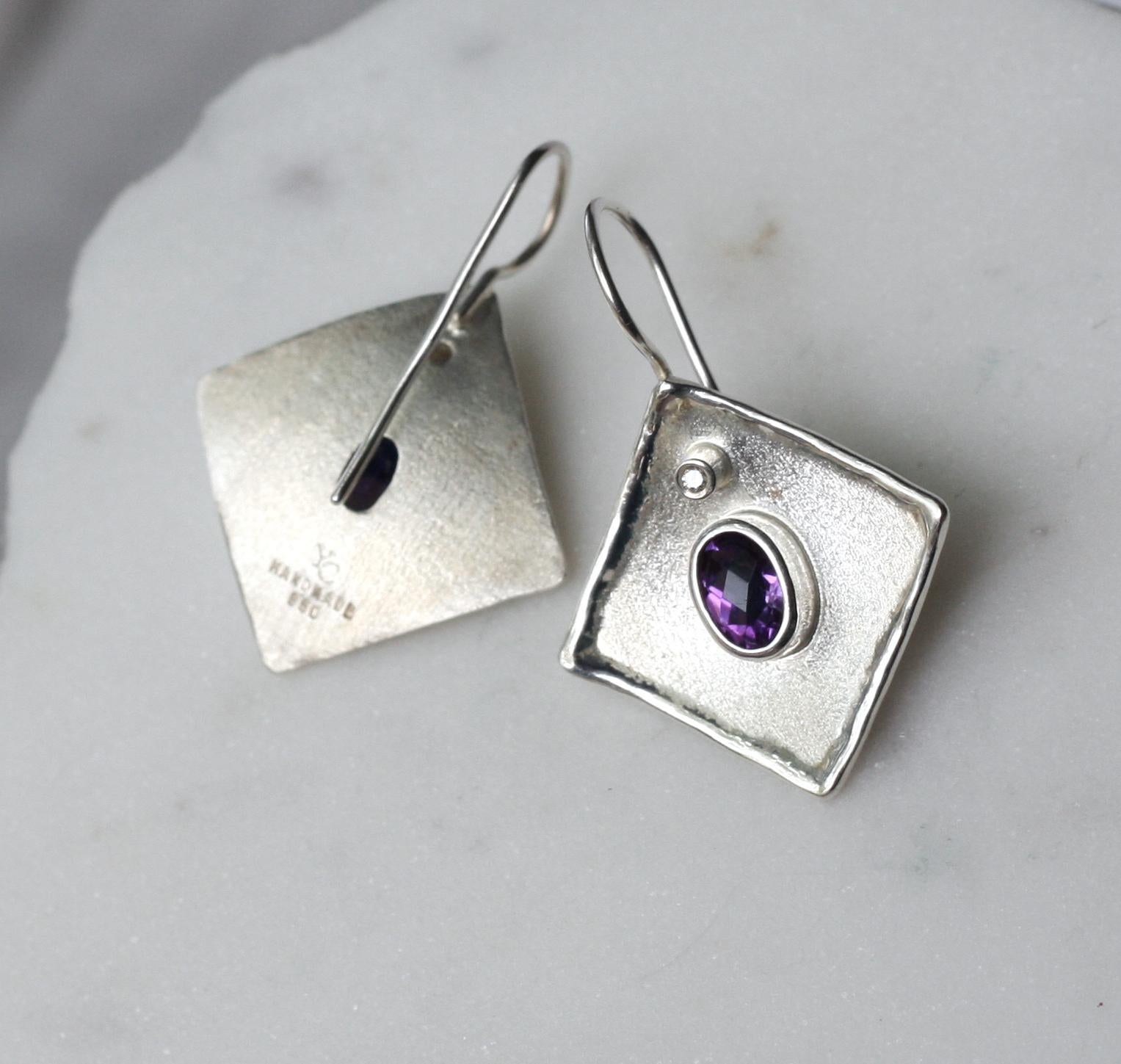 Yianni Kreationen Amethyst Weißer Diamant Feines Silber Palladium Ohrhänger im Angebot 2