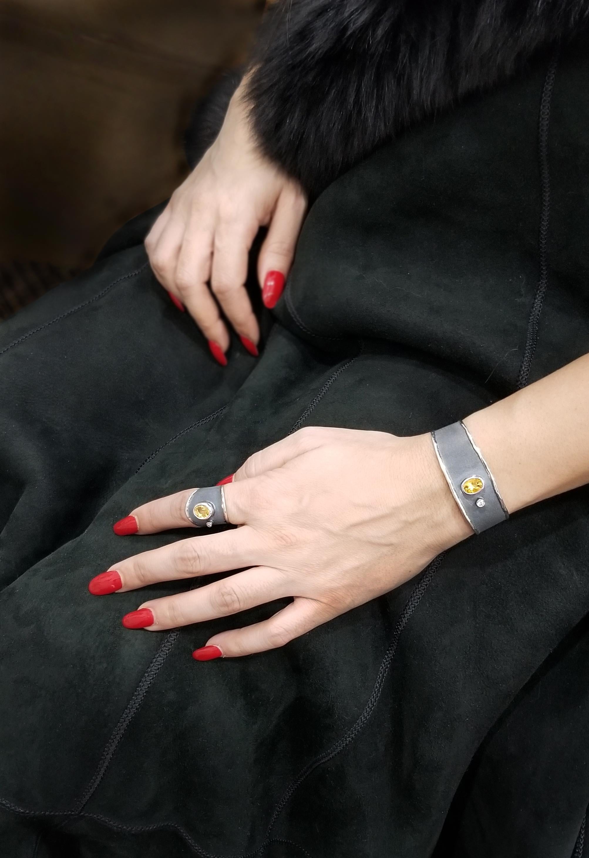 Yianni Creations Set di anello e bracciale in argento fine con diamante citrino da 2,50 carati in vendita 5