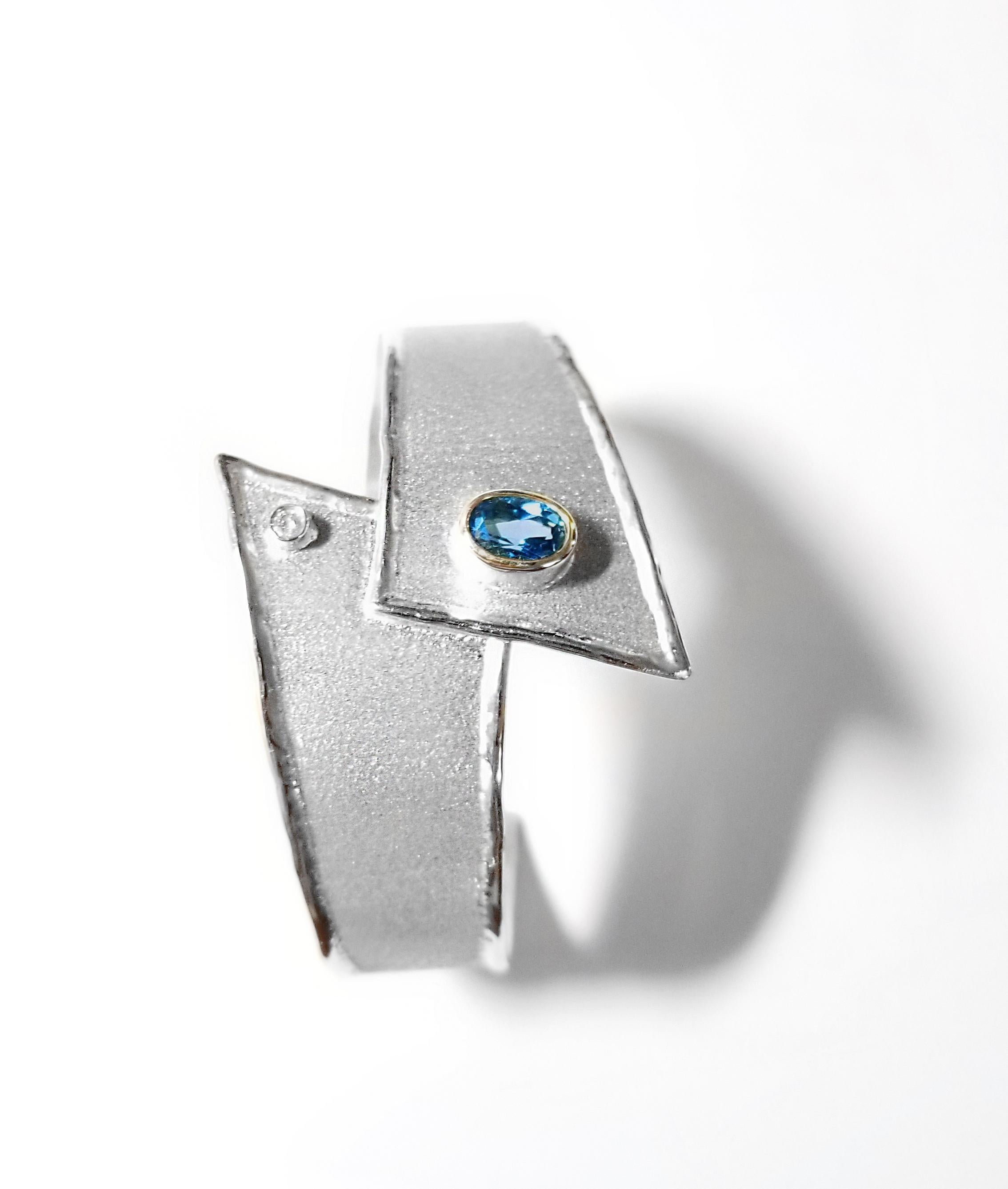 Yianni Creations London Blue Topaz Diamond Fine Silver Palladium Bangle Bracelet In New Condition For Sale In Astoria, NY