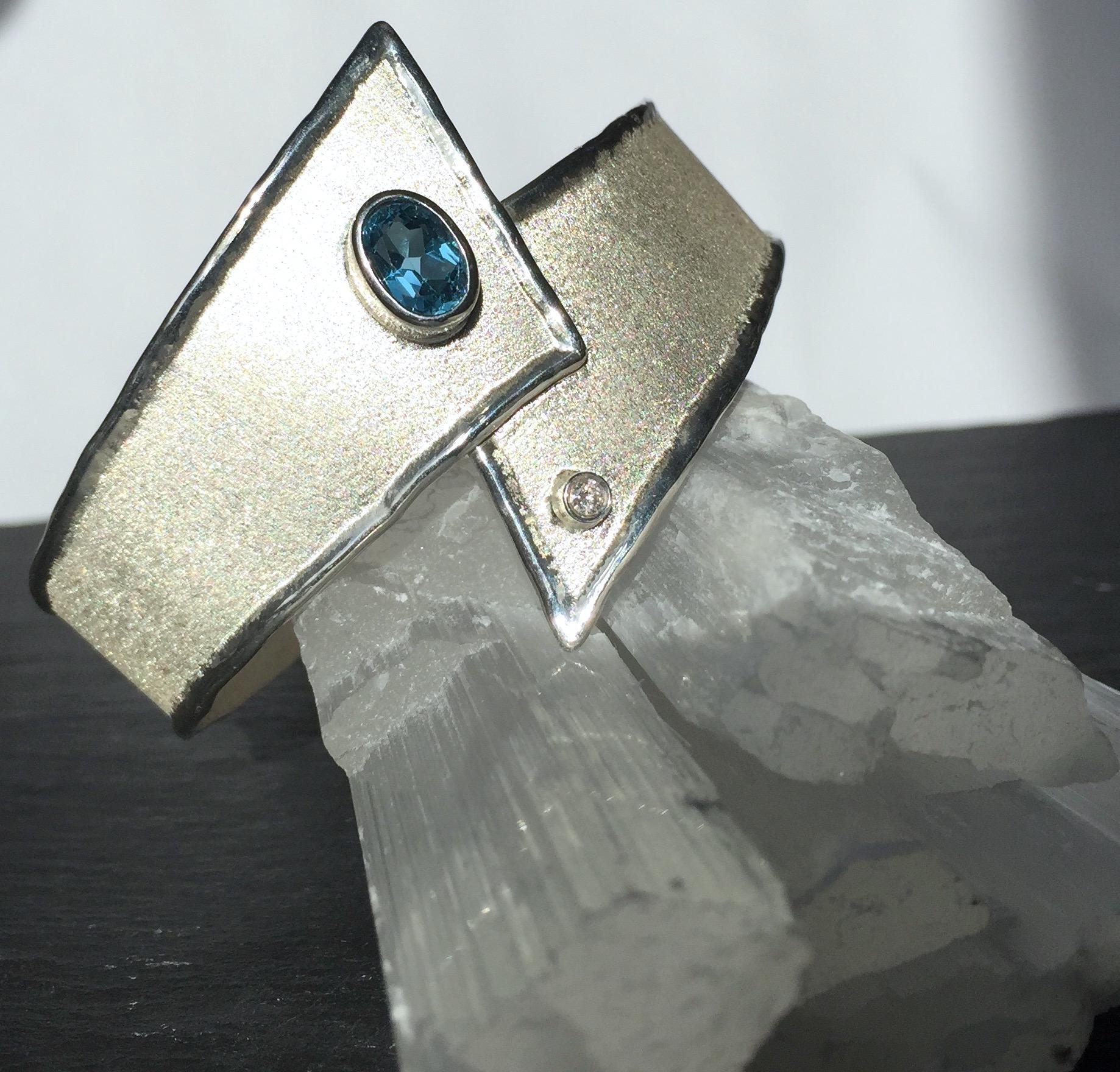 Women's Yianni Creations London Blue Topaz Diamond Fine Silver Palladium Bangle Bracelet For Sale