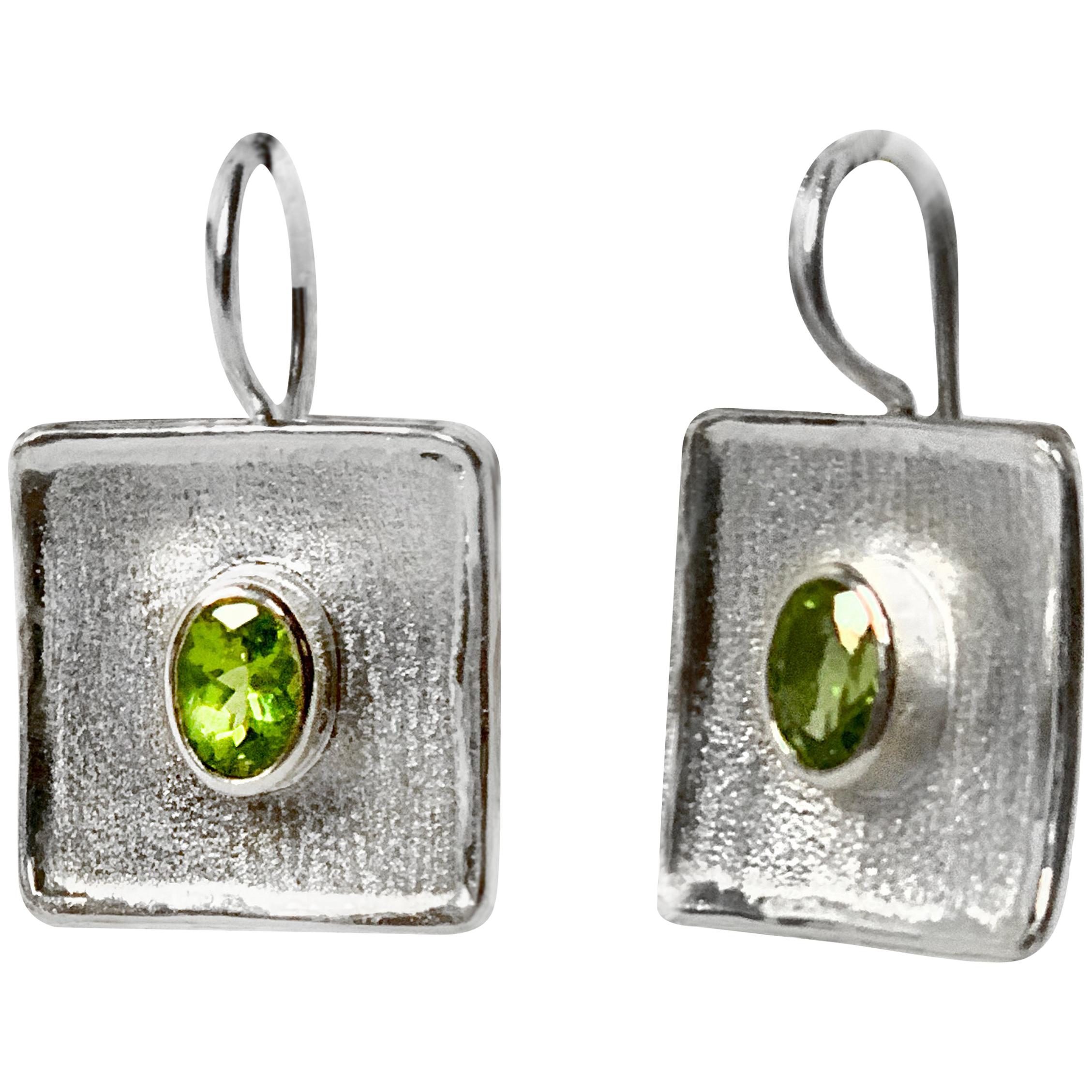 Yianni Creations Peridot Fine Silver and Palladium Square Dangle Earrings For Sale