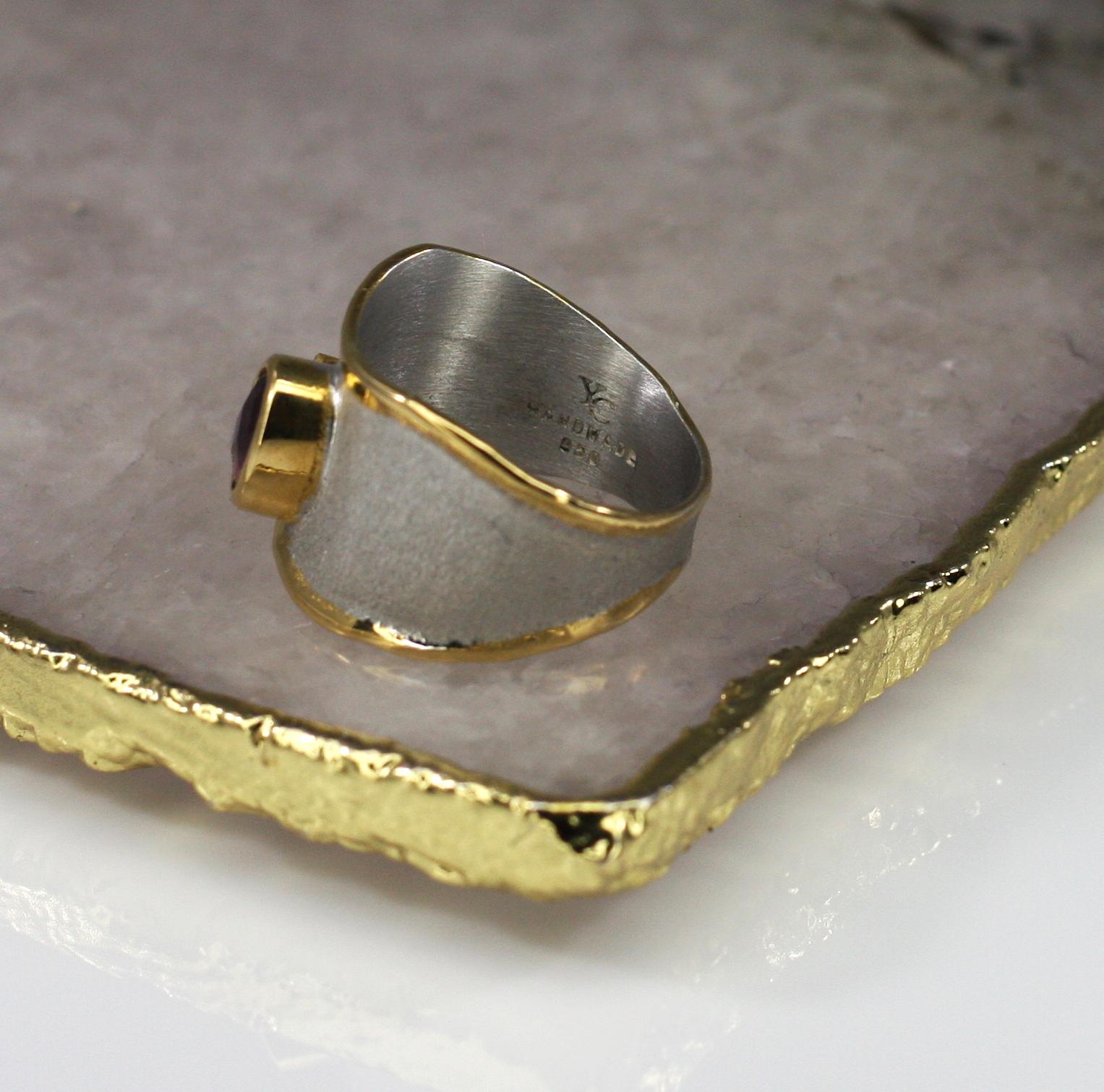 Yianni Creations Bague à anneau en argent fin et plaqué or pur avec améthyste et diamants en vente 5