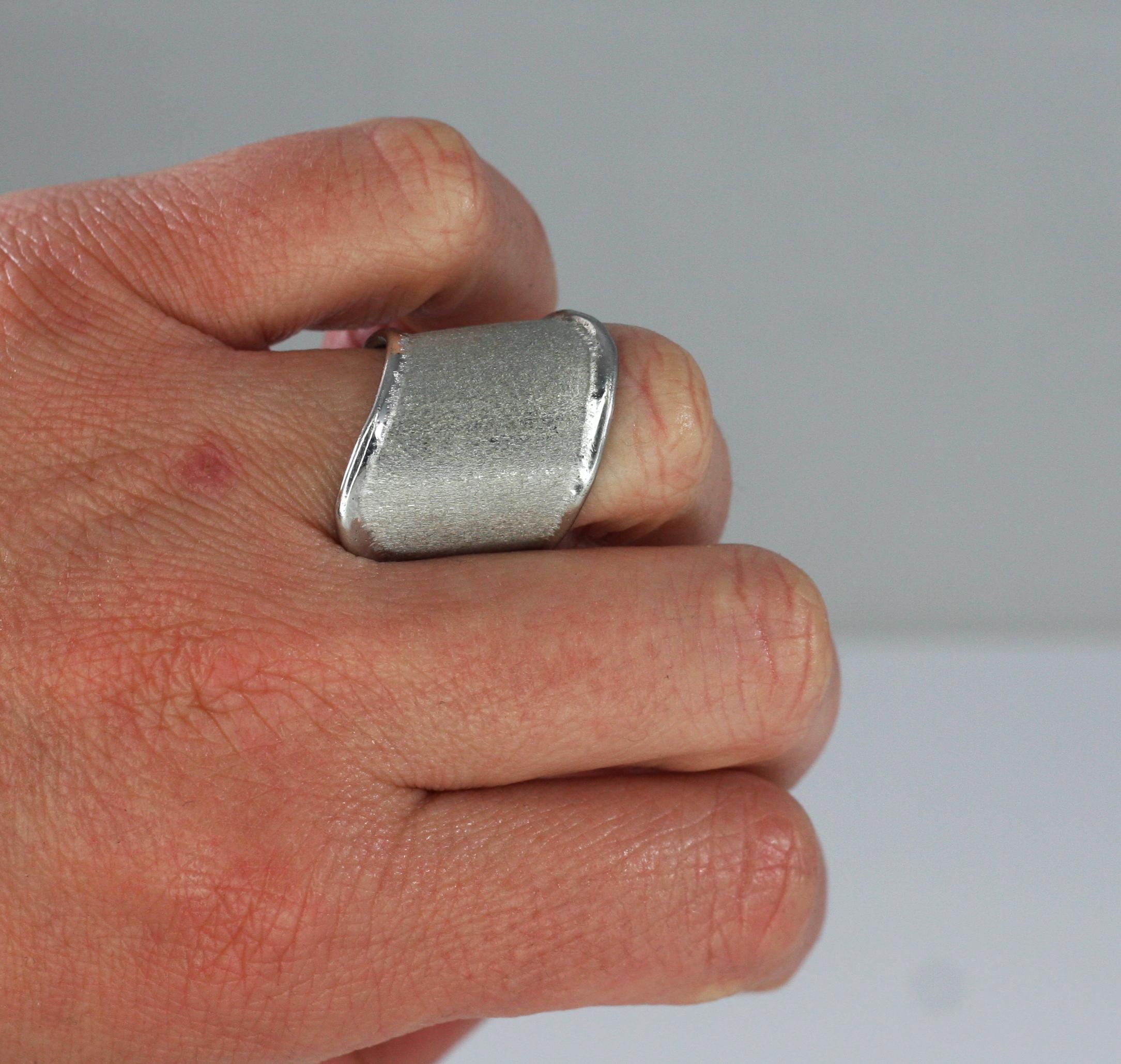 Yianni Kreationen Kunsthandwerklicher verstellbarer Ring aus feinem Silber und Palladium im Angebot 12