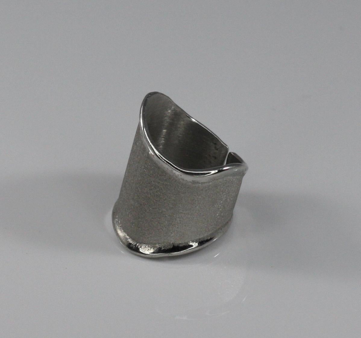 Yianni Kreationen Kunsthandwerklicher verstellbarer Ring aus feinem Silber und Palladium im Angebot 1
