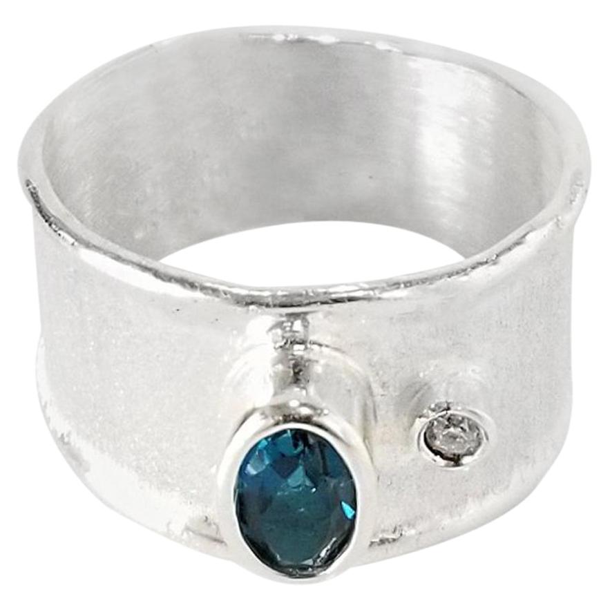 Yianni Kreationen Blauer Topas und Diamant Feinsilber Palladium Ring im Angebot