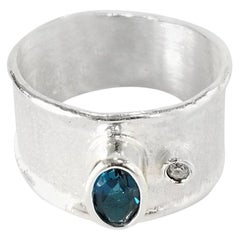 Yianni Creations Bague jonc en argent fin et palladium avec topaze bleue et diamants