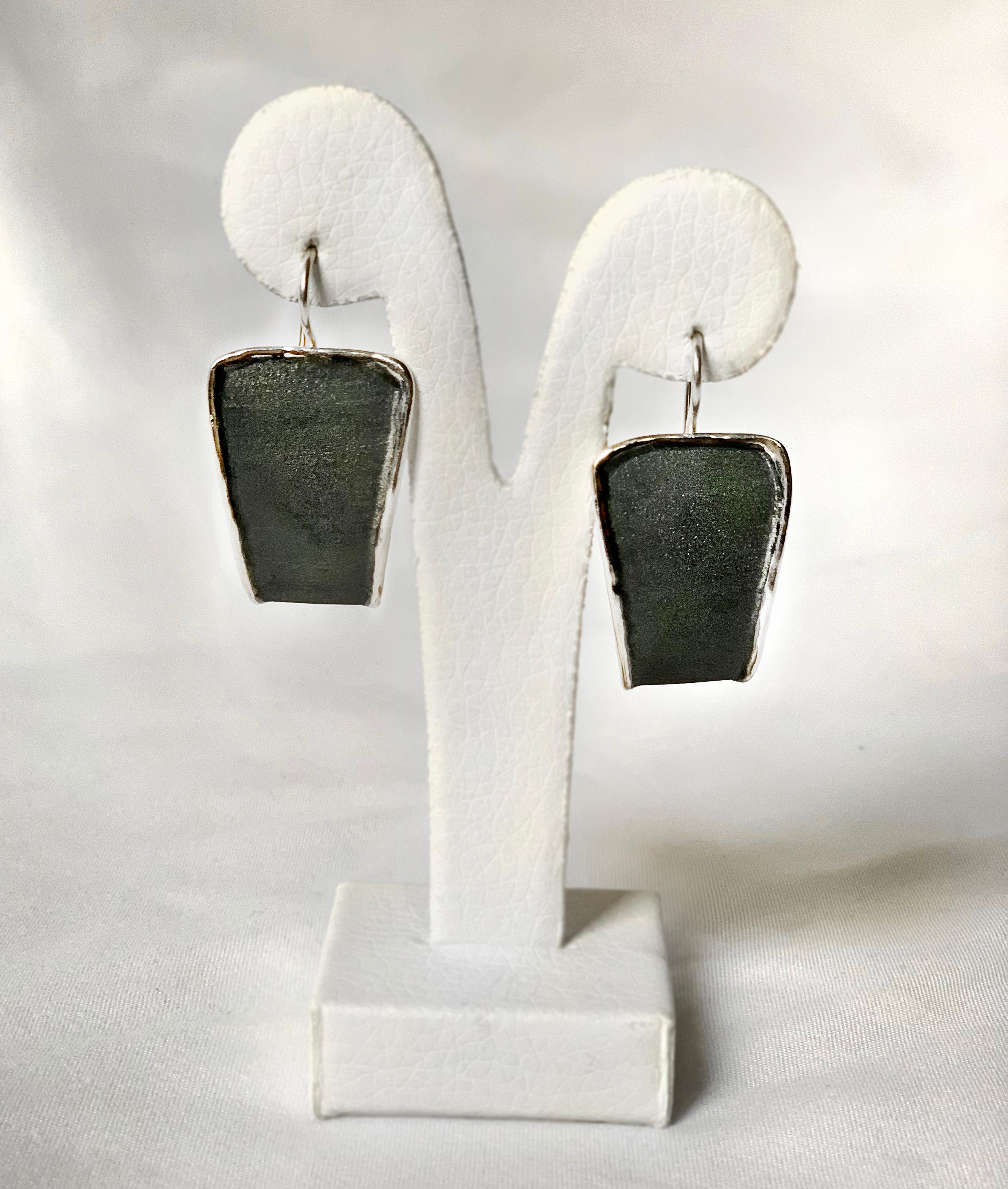 Contemporary Yianni Creations Fine Silver and Black Oxidized Rhodium Dangle Earrings For Sale