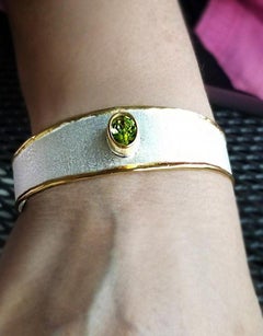 Yianni Creations Fine Silver and Gold 24 Karat Peridot Two-Tone Cuff Bracelet
