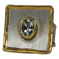 Yianni Creations Aquamarin Fein Silber und Gold 24 Karat zweifarbiger quadratischer Ring