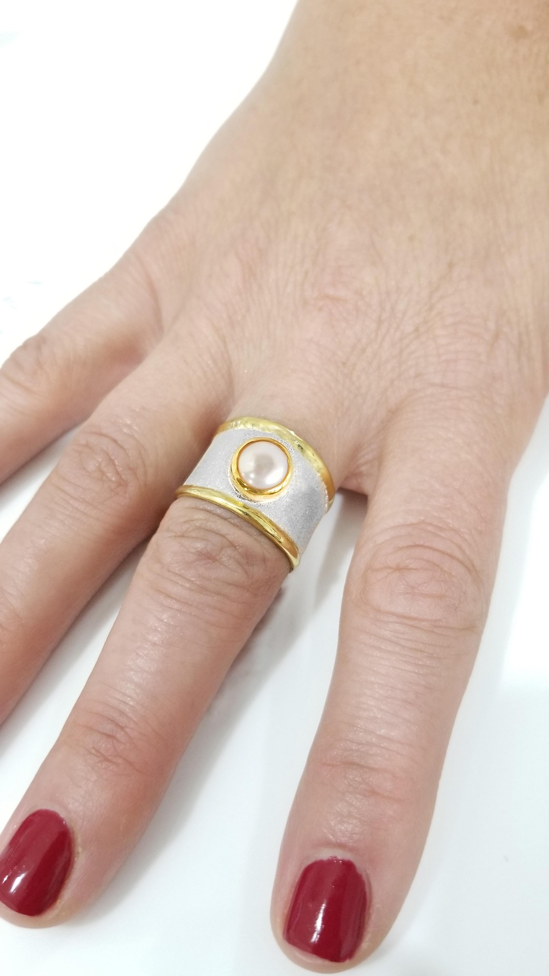 wide band pearl ring