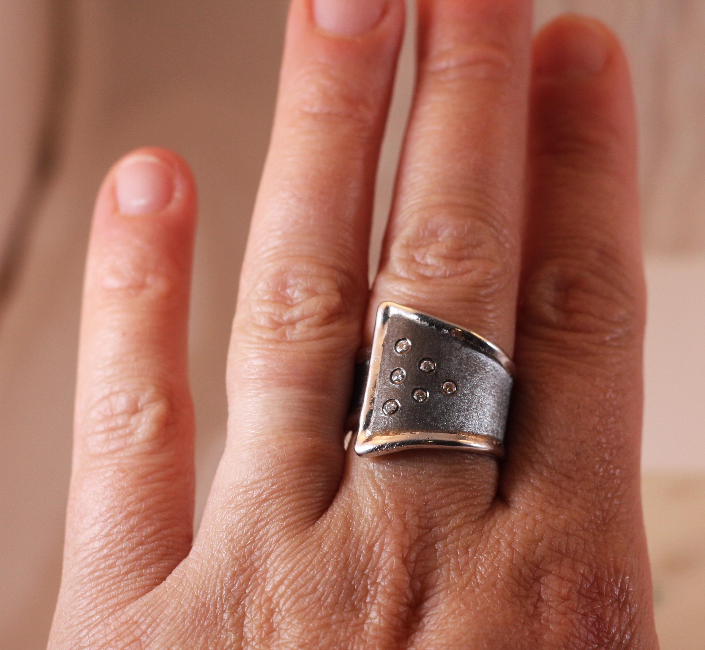 Yianni Creations Fine Silver and Oxidized Rhodium Geometric Diamonds Wide Ring 7