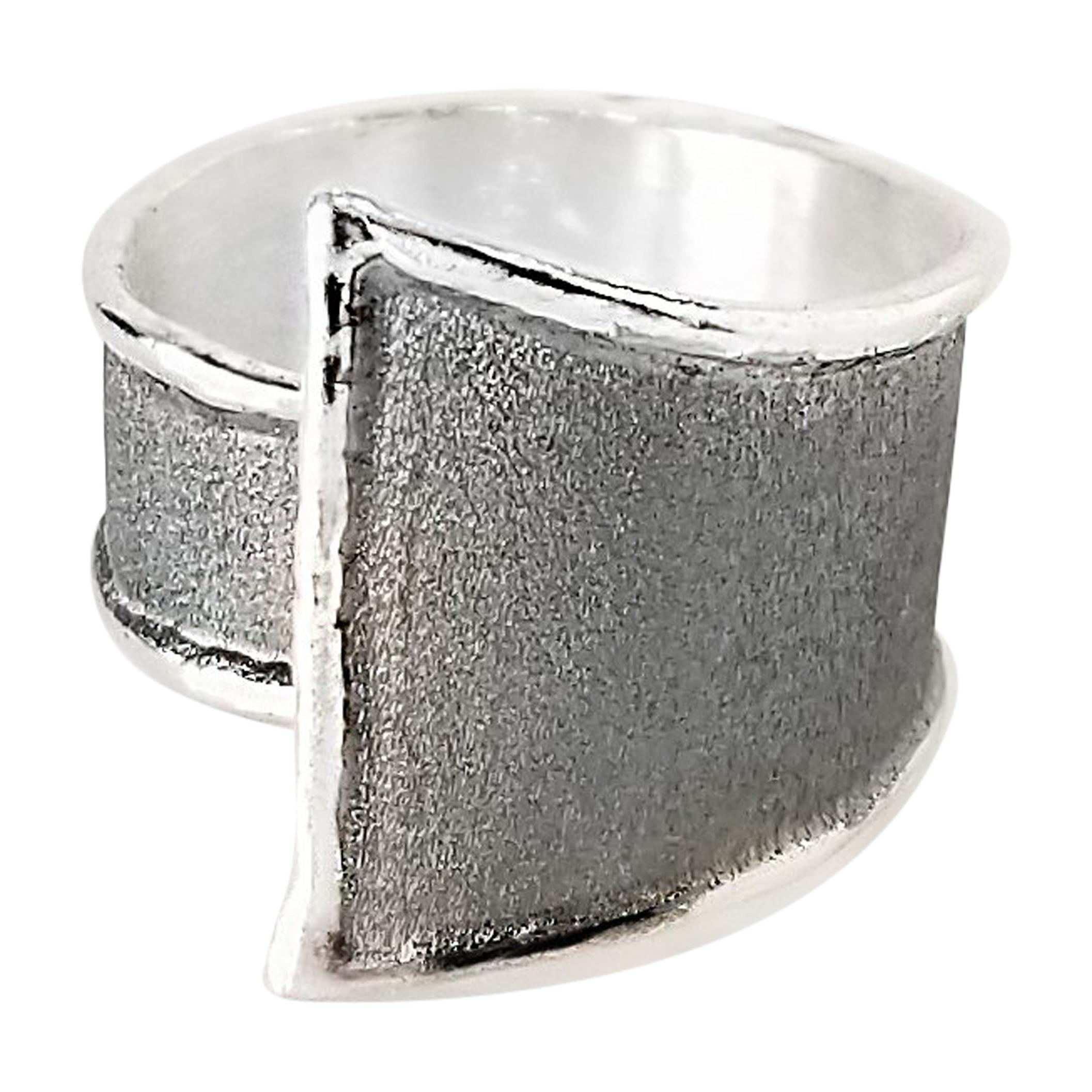 Yianni Creations Fine Silver and Oxidized Black Rhodium Geometric Wide Band Ring For Sale