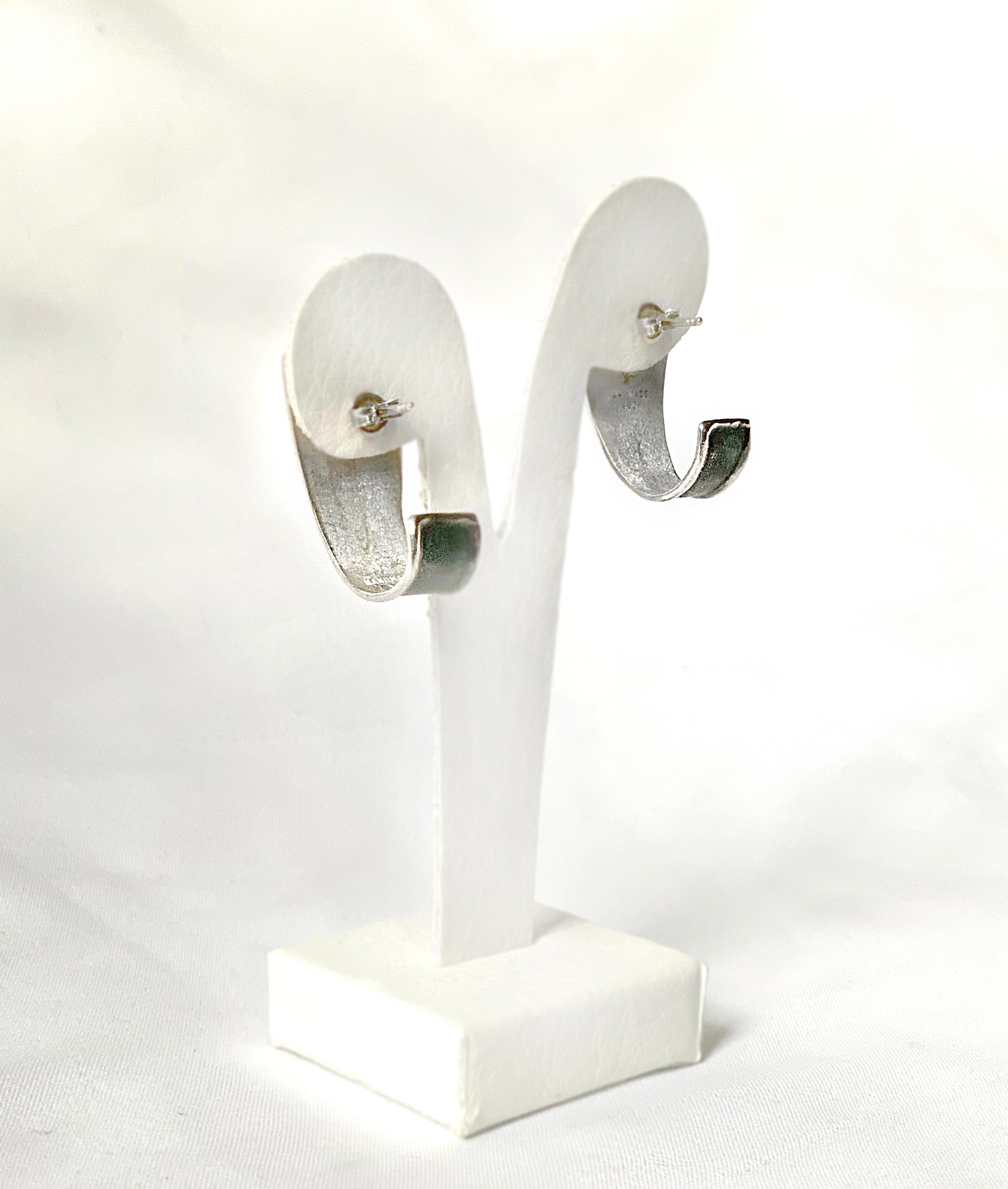 Women's Yianni Creations Fine Silver and Oxidized Rhodium Handmade Geometric Earrings For Sale