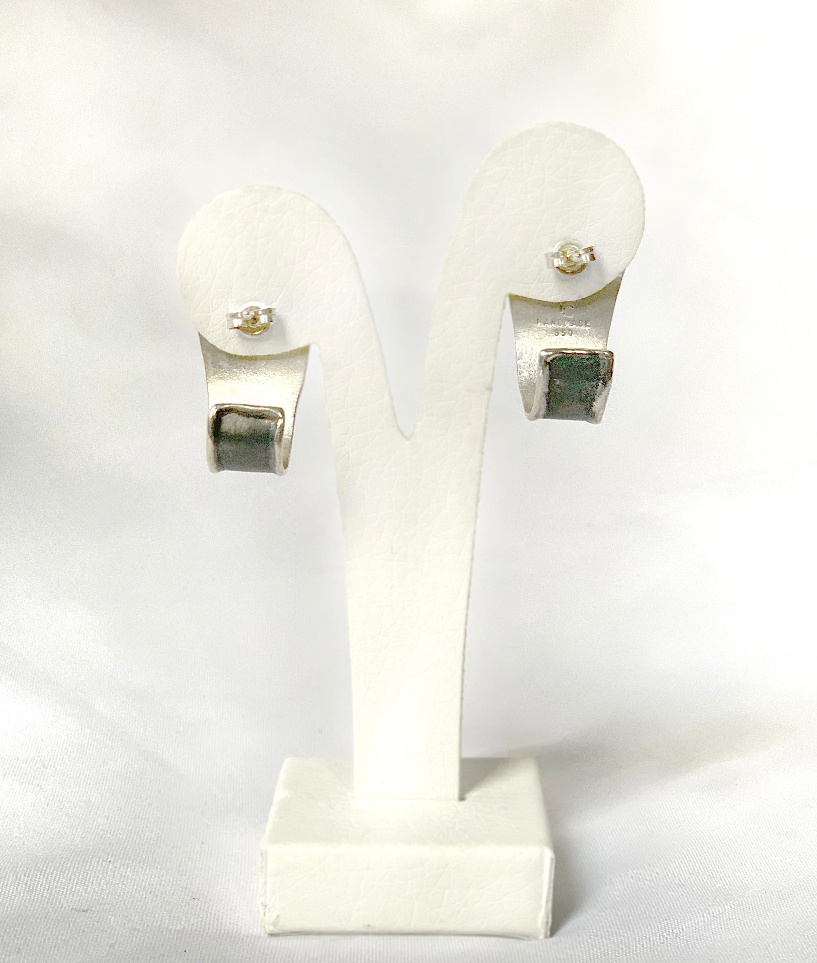 Yianni Creations Fine Silver and Oxidized Rhodium Handmade Geometric Earrings For Sale 1