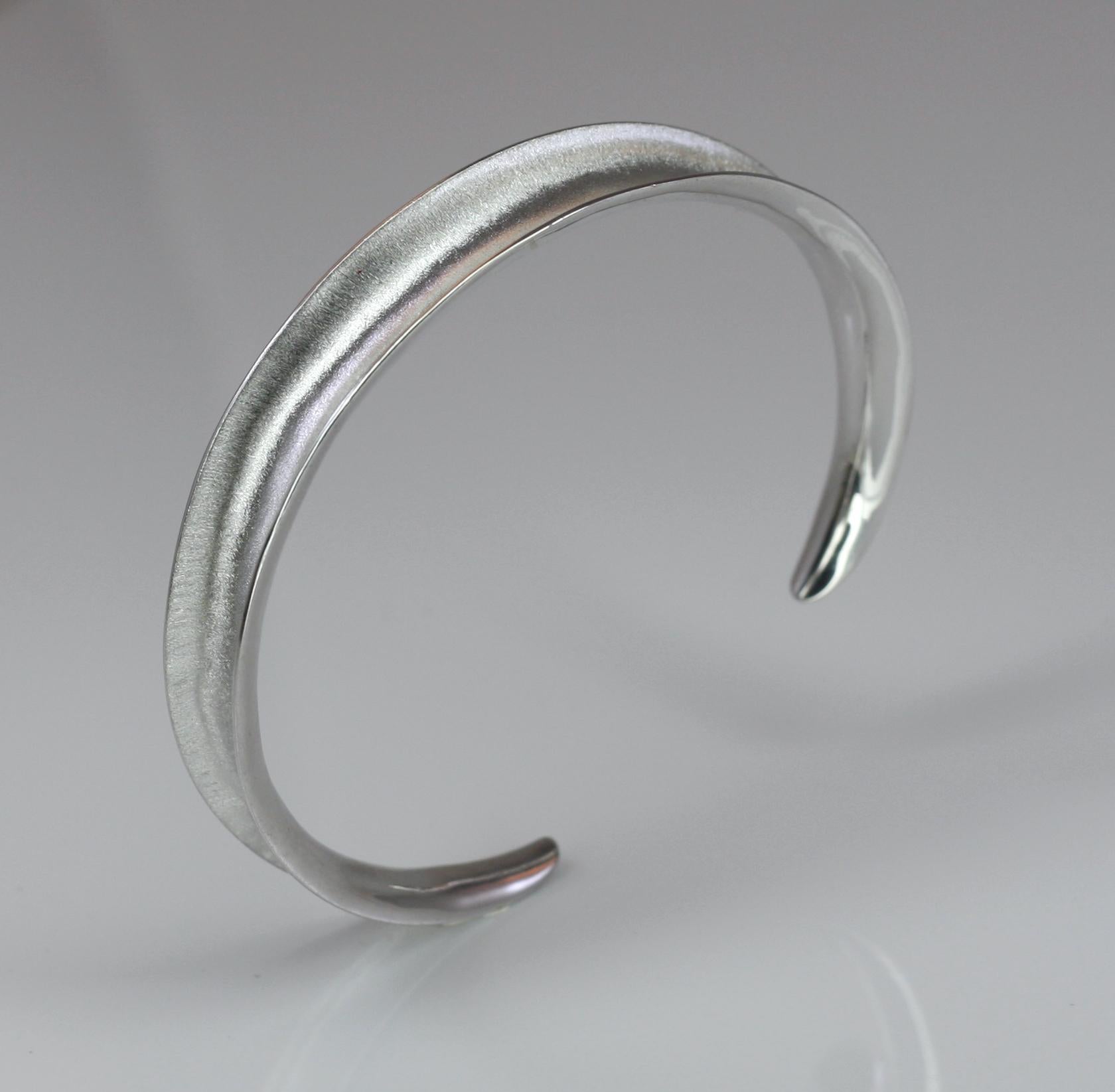 Contemporary Yianni Creations Fine Silver and Palladium Bangle Bracelet For Sale