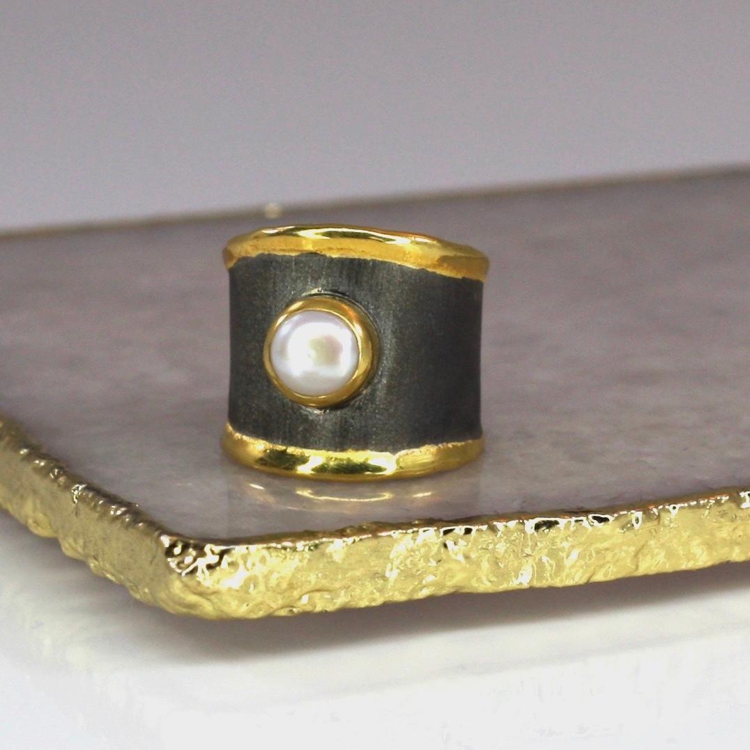 Contemporary Yianni Creations Fine Silver Artisan Ring with Pearl Black Rhodium 24 Karat Gold