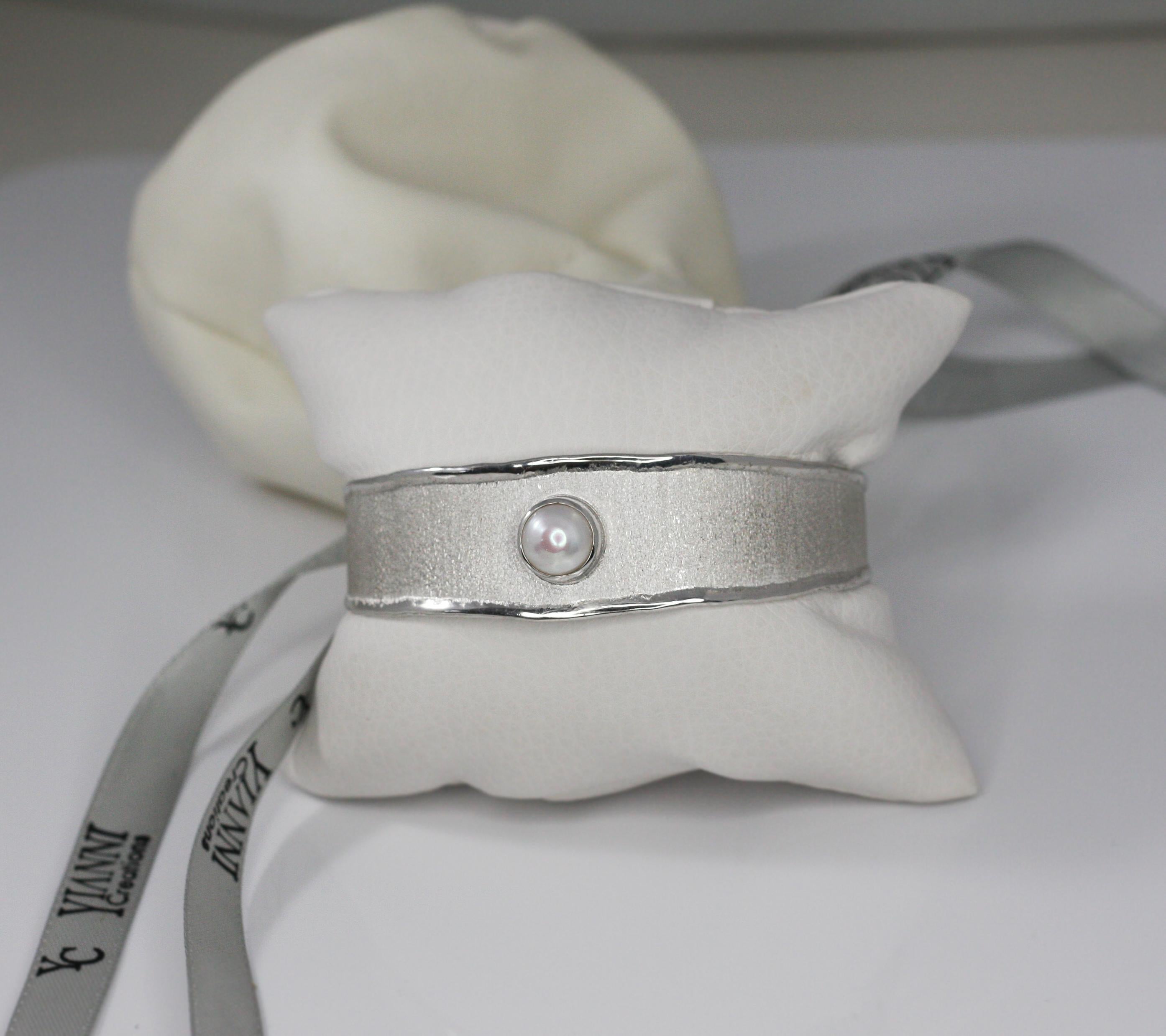Round Cut Yianni Creations Freshwater Pearl Fine Silver and Palladium Bangle Cuff Bracelet