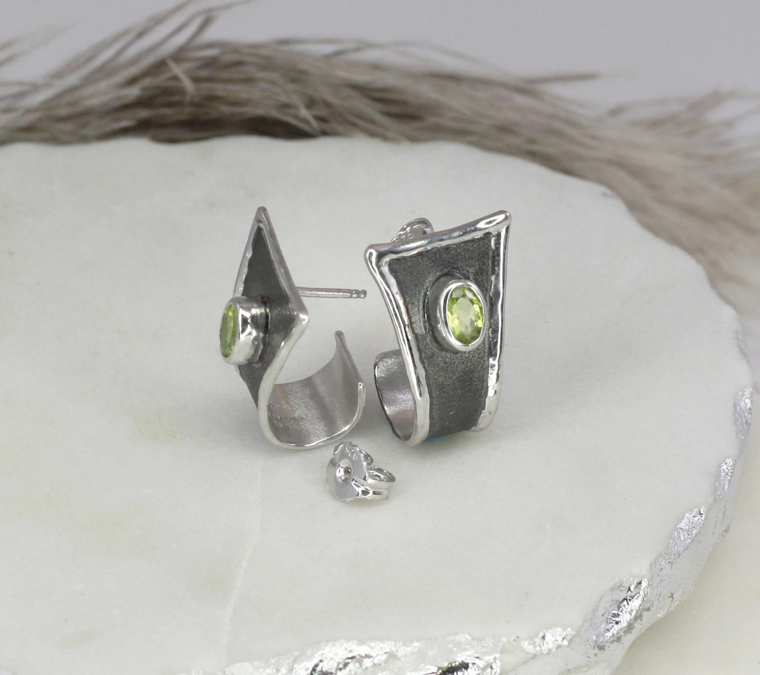 Yianni Creations Oval Peridot Fine Silver and Black Rhodium Stud Hoop Earrings 3