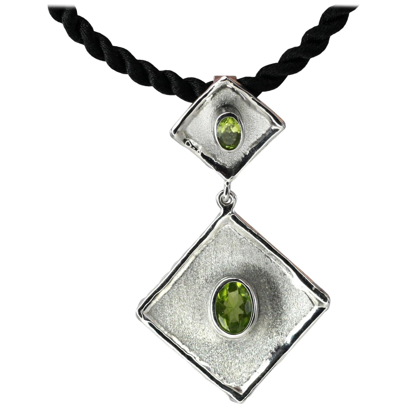 Yianni Creations Oval Peridot Fine Silver Handmade Long Drop Pendant Necklace For Sale