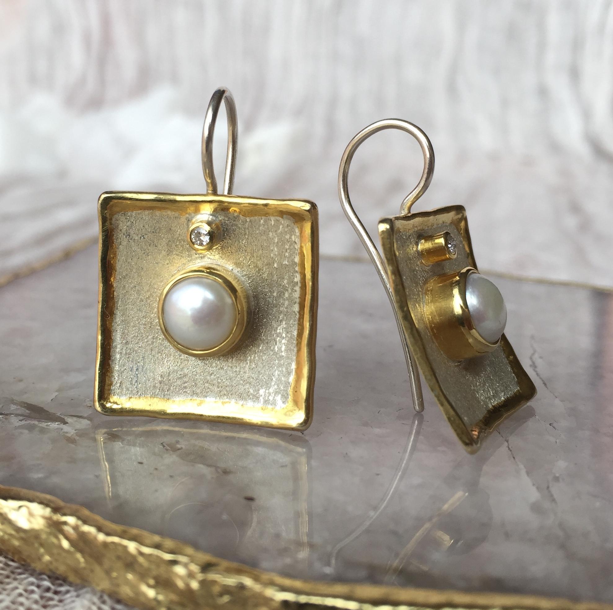 Round Cut Yianni Creations Pearl and Diamond Fine Silver 24 Karat Gold Dangle Earrings