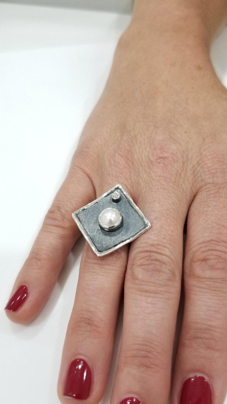 Yianni Creations Pearl and Diamond Fine Silver and Oxidized Rhodium Wide Ring For Sale 4