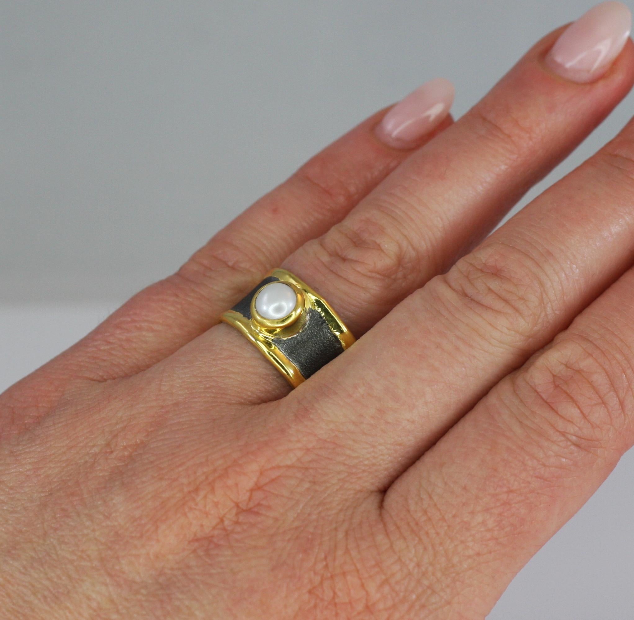 Contemporary Yianni Creations Pearl Band Ring in Fine Silver Rhodium and 24 Karat Gold