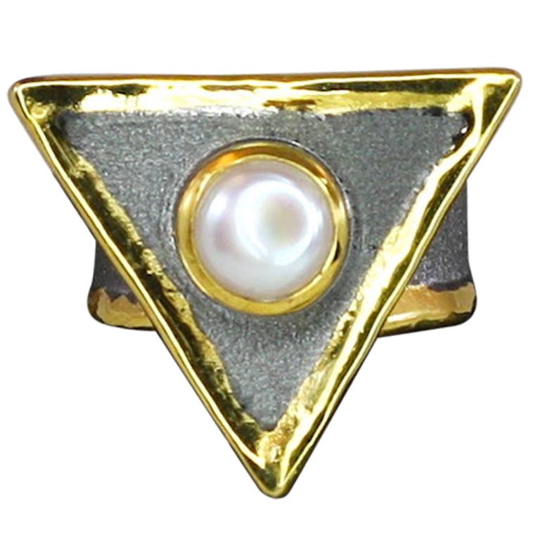 Yianni Creations Fine Silver Black Rhodium and 24 Karat Gold Pearl Two-Tone Ring For Sale