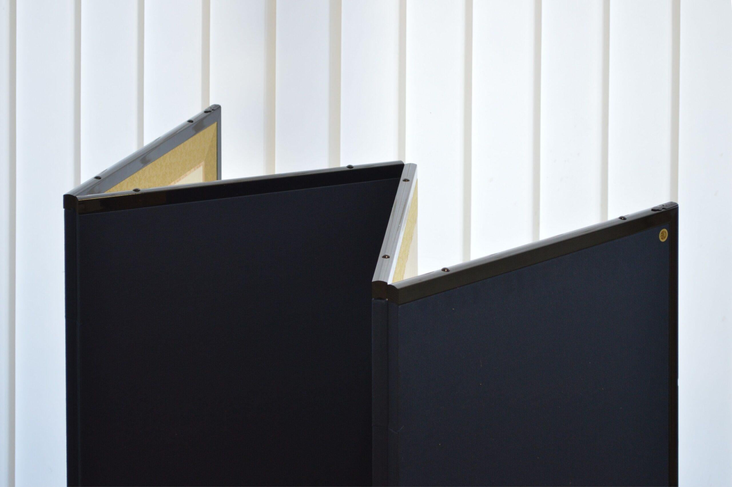 Dance by Chen Yiching - Contemporary nihonga painting, flowers, nature For Sale 1