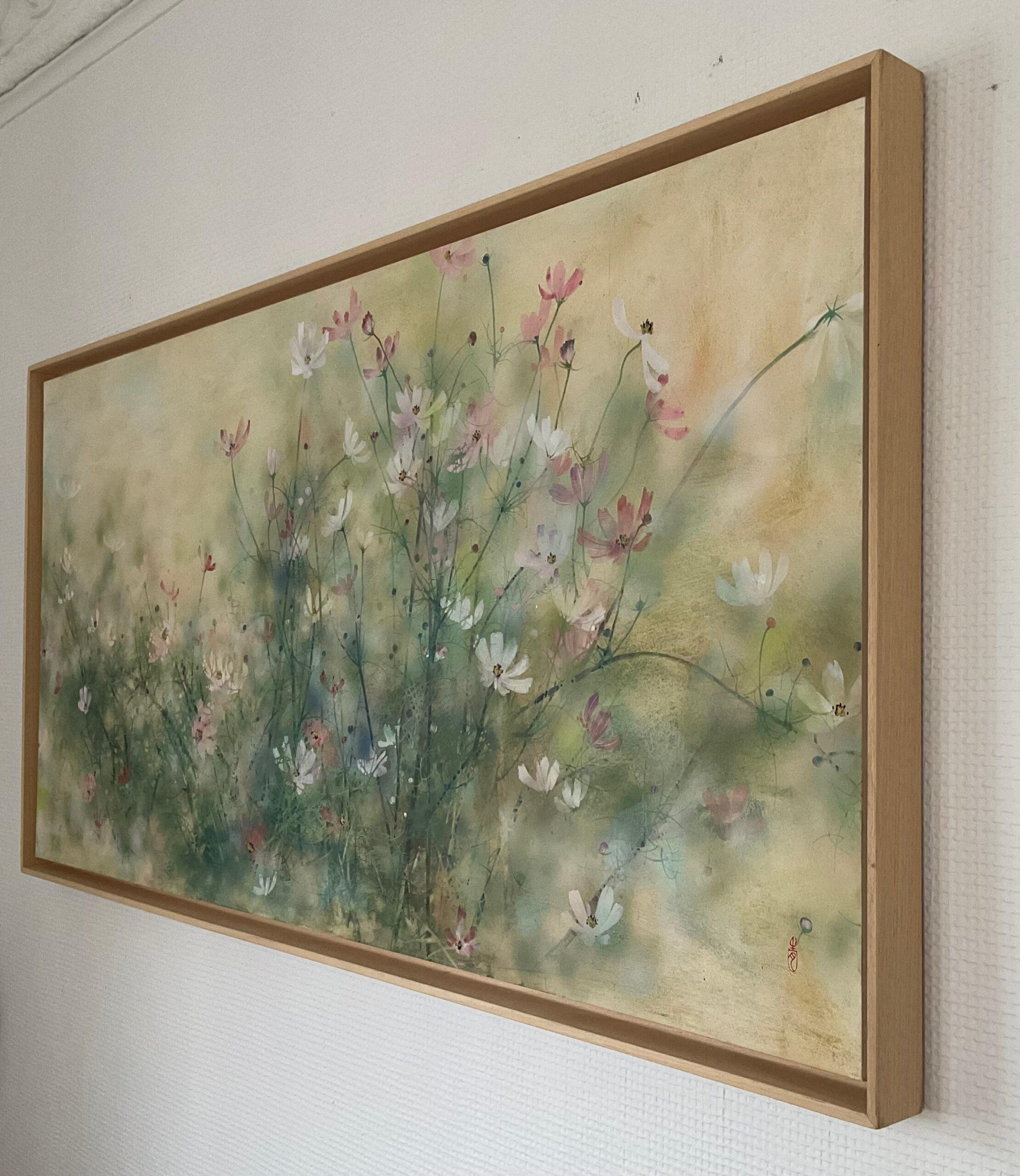Happiness ist ein einzigartiges Gemälde des zeitgenössischen Künstlers Chen Yiching. Das Gemälde ist mit Mineralpigmenten auf Japanpapier gemalt, das auf Holz aufgezogen ist. Die Maße (ungerahmt) sind 70 × 150 cm (27,6 × 59,1 in).
Das Kunstwerk ist