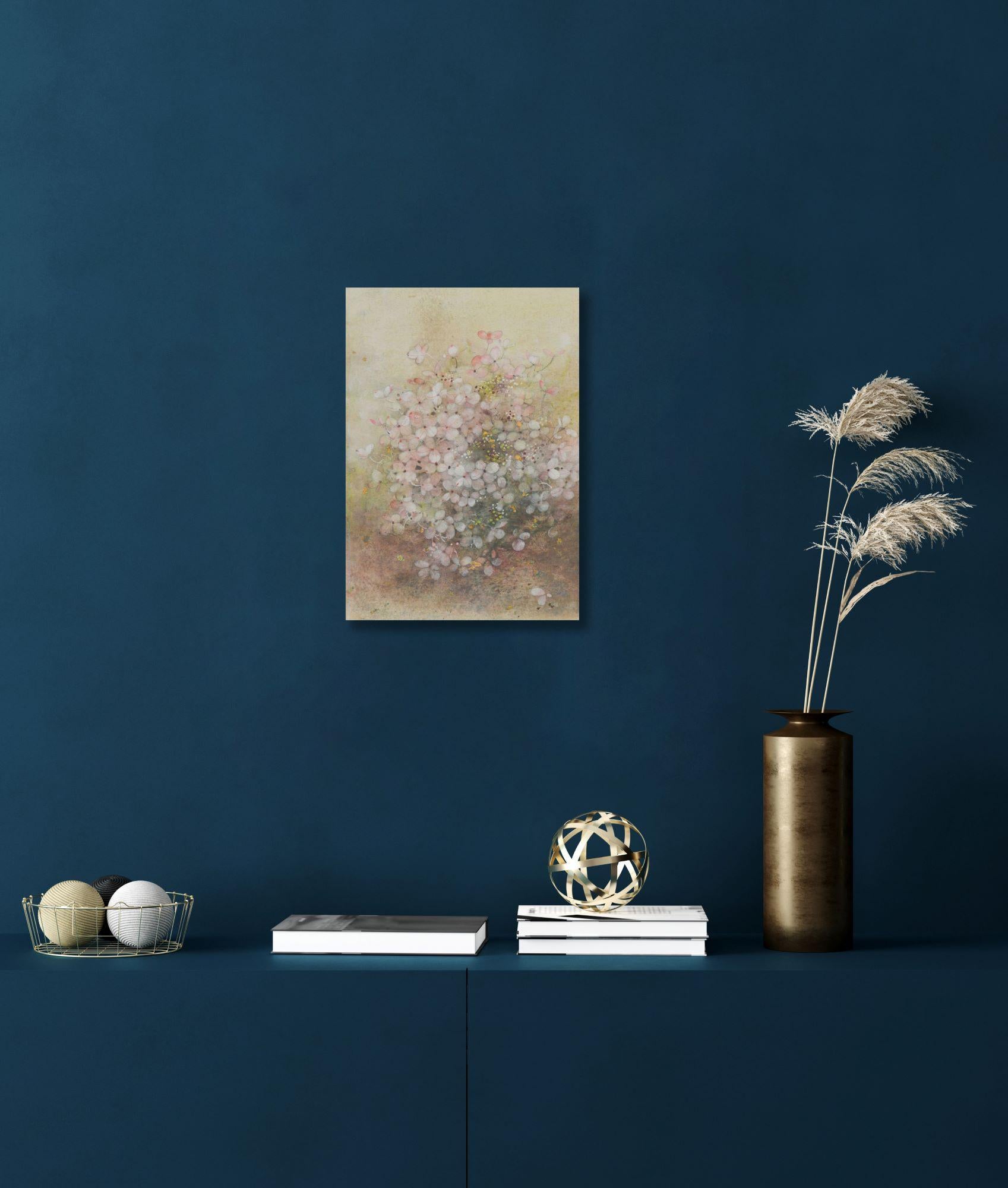 Hydrangea by Chen Yiching - Contemporary nihonga painting, flora, earth tones - Painting by Yiching Chen
