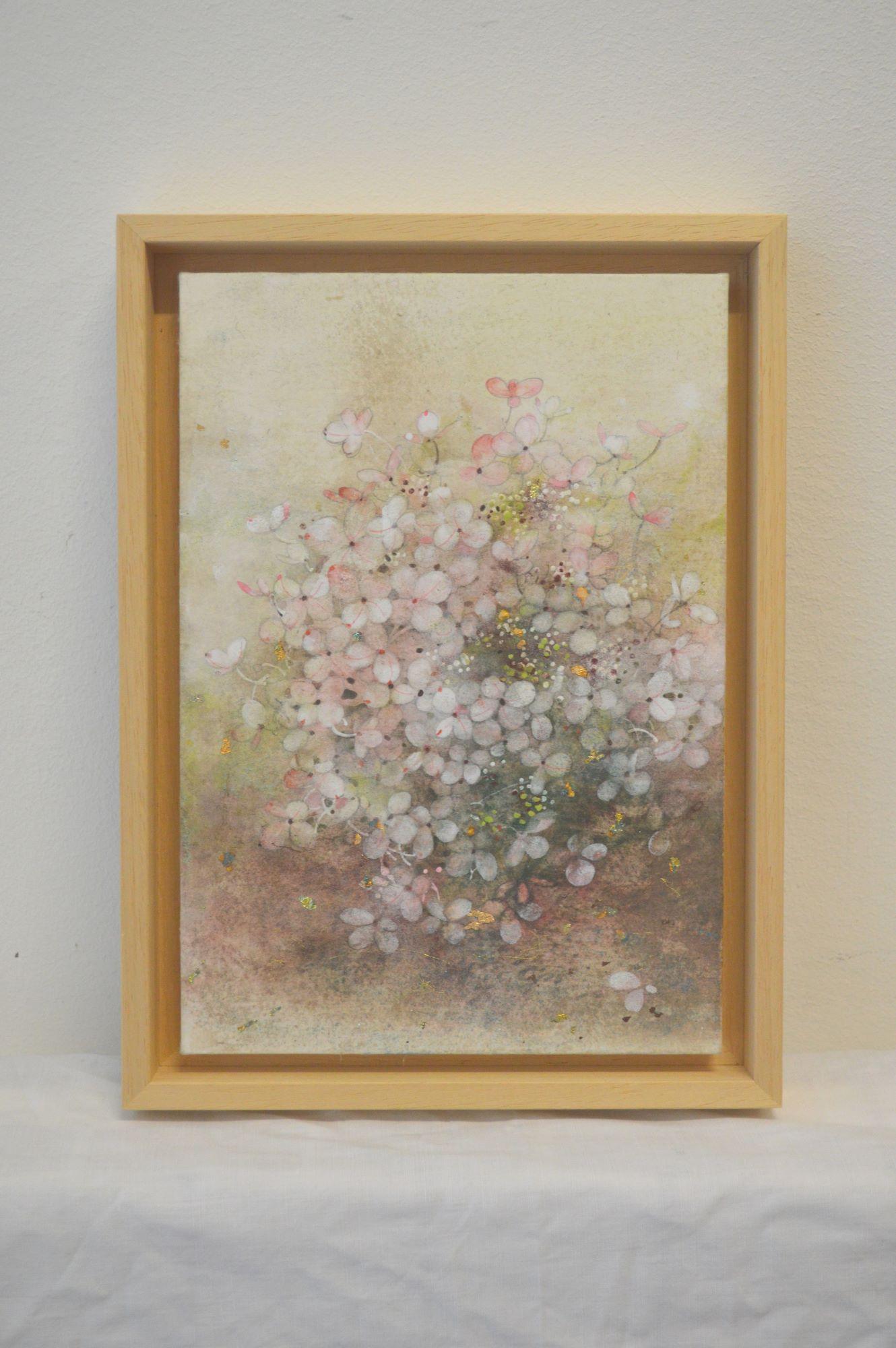 Hydrangea is a unique painting by contemporary artist Chen Yiching. The painting is made with mineral pigments, gold and silver leaf on Japanese paper mounted on wood, dimensions are 27.3 × 19 cm (10.7 × 7.5 in). Dimensions of the framed (natural