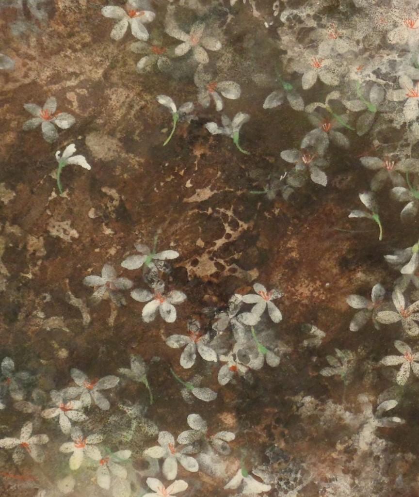 Snow of May III by Chen Yiching - nihonga painting, flowers, earth colors - Painting by Yiching Chen