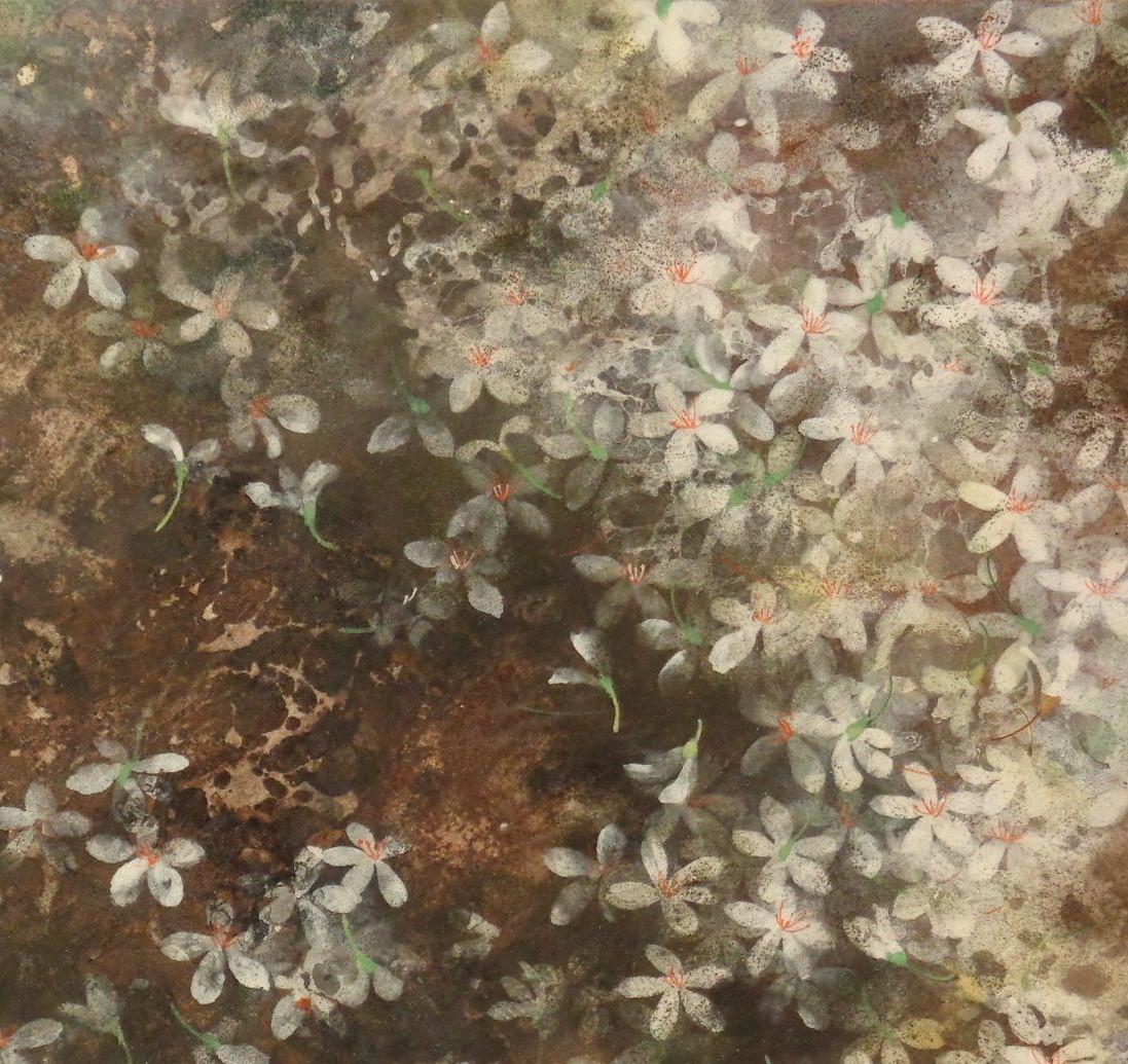 Snow of May III by Chen Yiching - nihonga painting, flowers, earth colors - Contemporary Painting by Yiching Chen