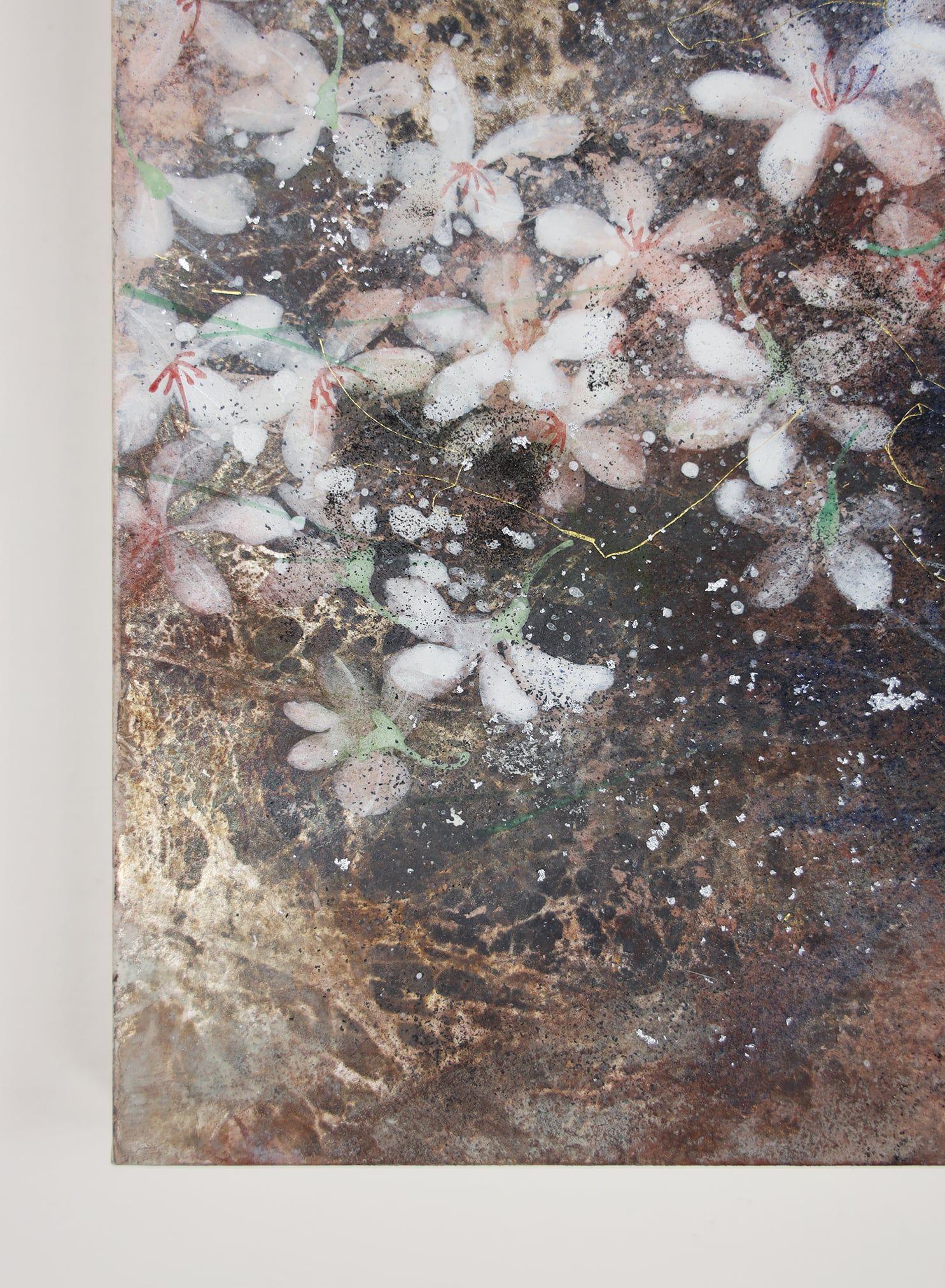 Wind by Chen Yiching - Peinture nihonga contemporaine, fleurs, blanc en vente 1