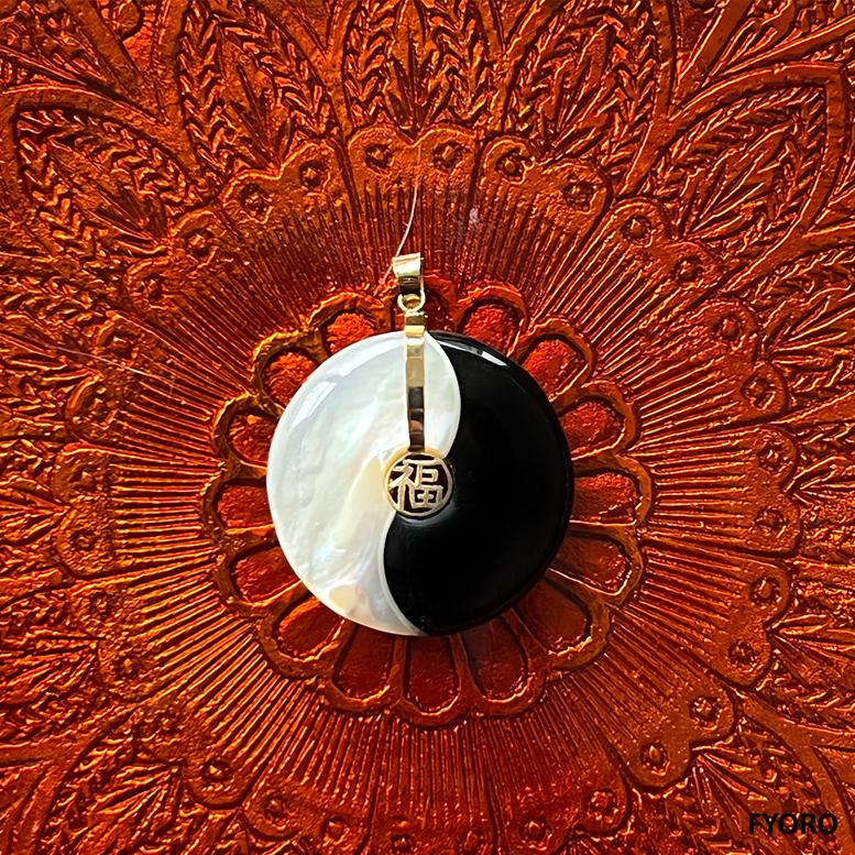 Yin And Yang Black Onyx and White Mother of Pearl Fortune Pendant with 14K Gold For Sale 2