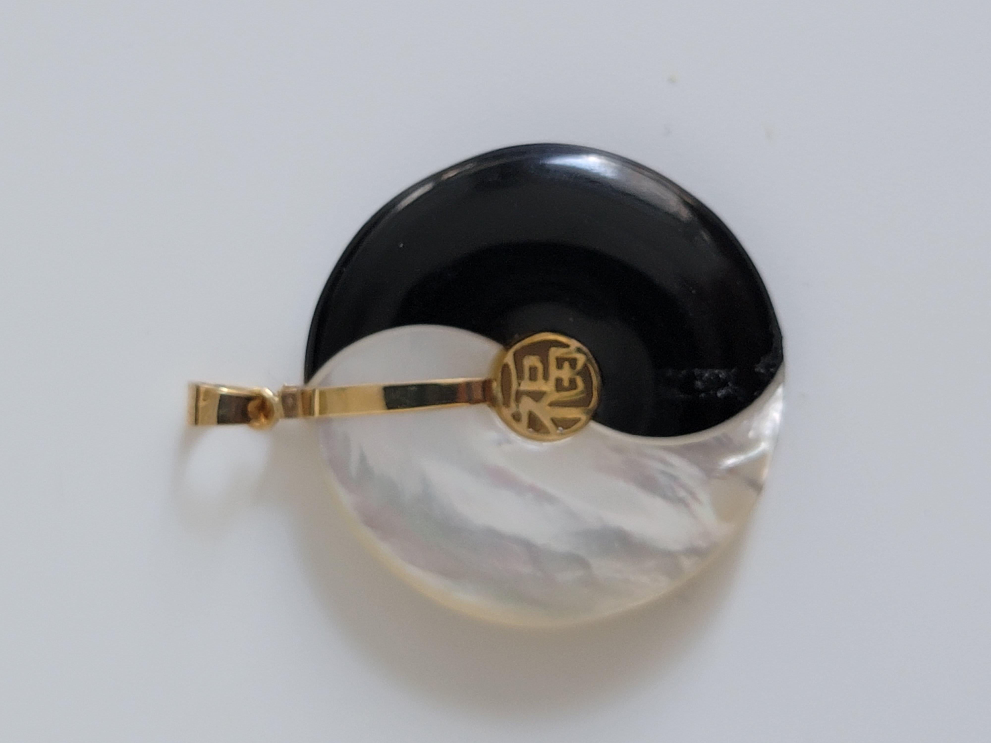Yin And Yang Black Onyx and White Mother of Pearl Fortune Pendant with 14K Gold For Sale 3