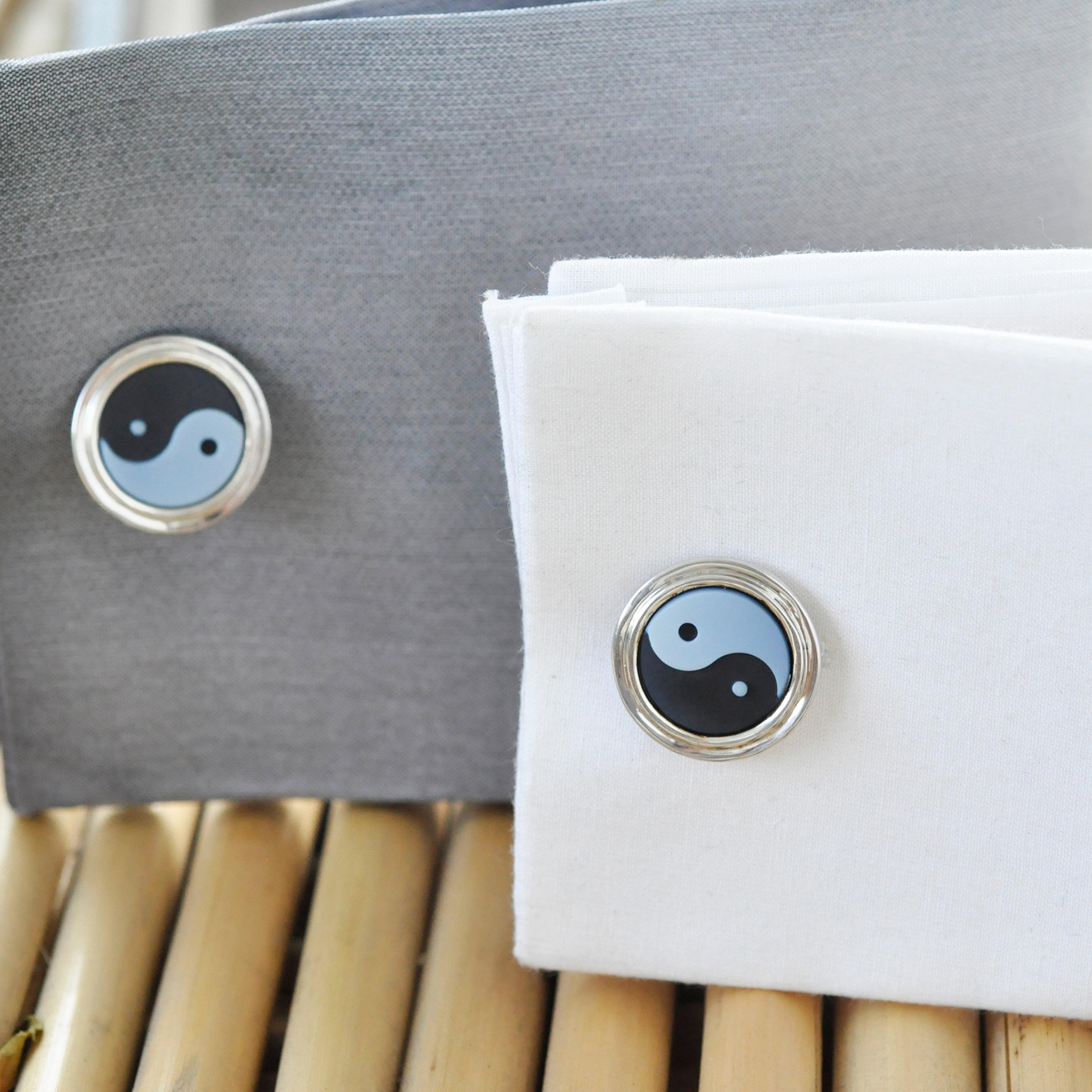 Yin Yang Agate Carving Gemstone Sterling Silver Cufflinks For Sale 6