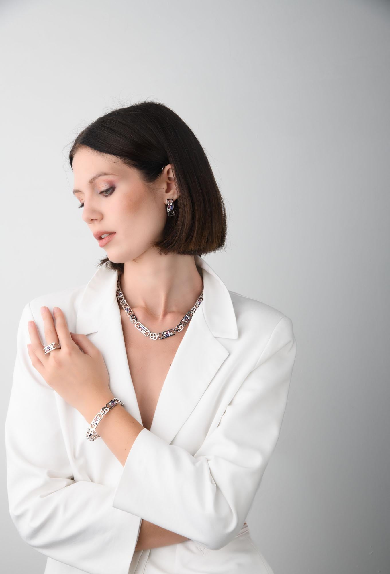 Donna “YIN-YANG” Love Collection Ring 18k Gold, Brilliants, Tanzanite & Tourmaline in vendita