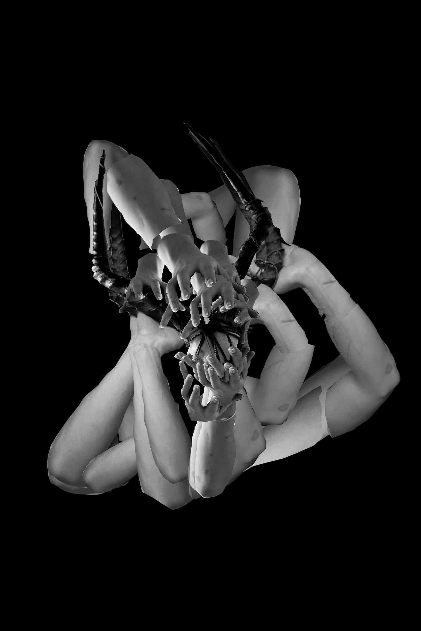  Ohne Titel 3 & 5 Diptychon-Fotos aus der Serie Fragmented – Photograph von Ying Chen