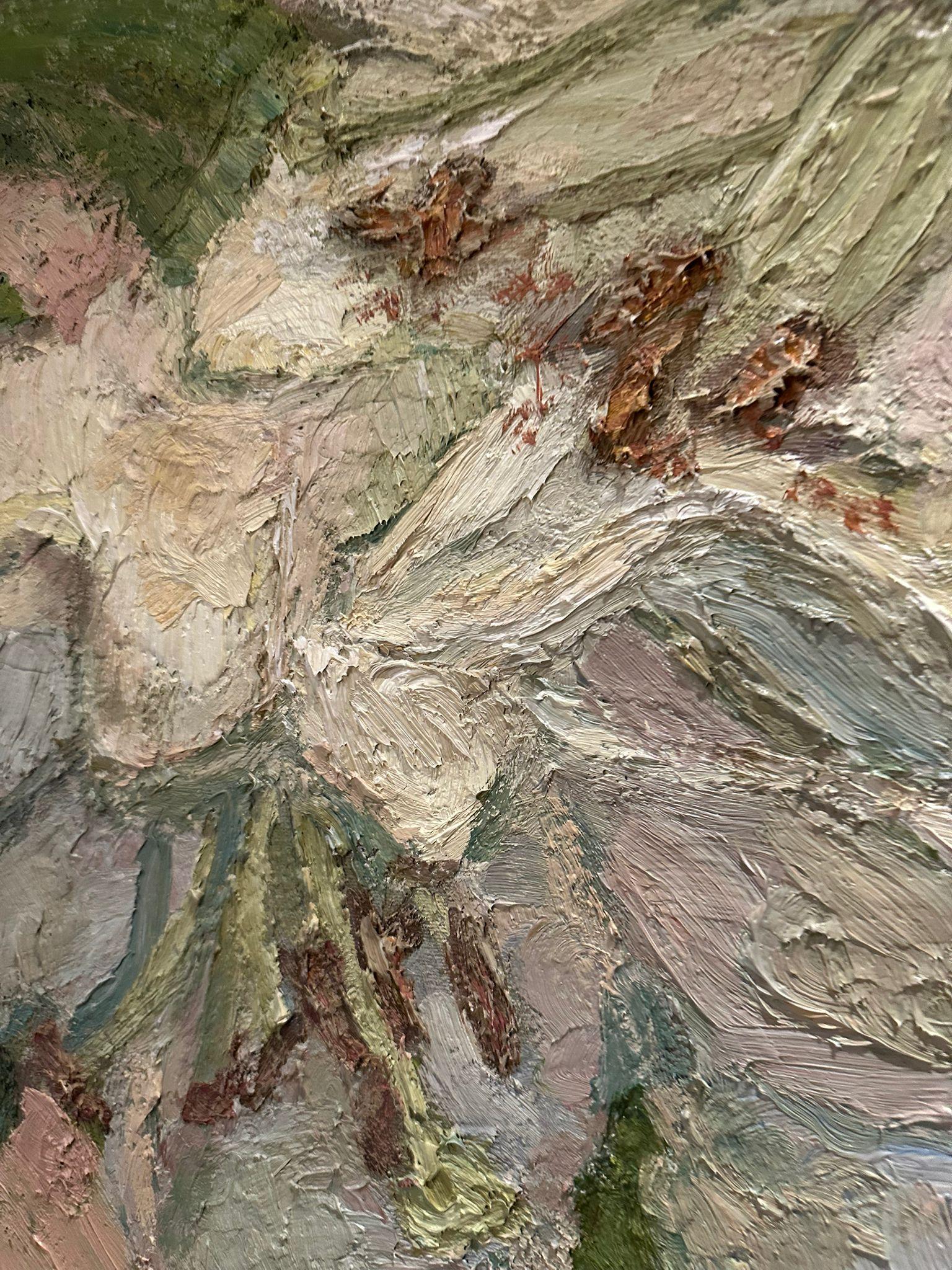 Hemed’s paintings inhabit a space between realism and intimacy. Depicting contemplative male figures in moments of vulnerability, his work is marked by an emotional depth that resists easy categorisation. In this new series, the artist continues his