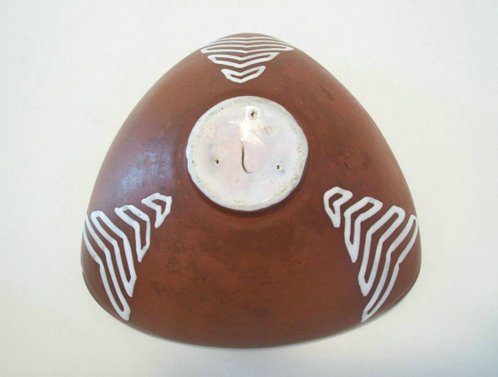 Yixing Zisha Glazed Ceramic Bowl, Hand Painted Chevron Design, 20th Century For Sale 6