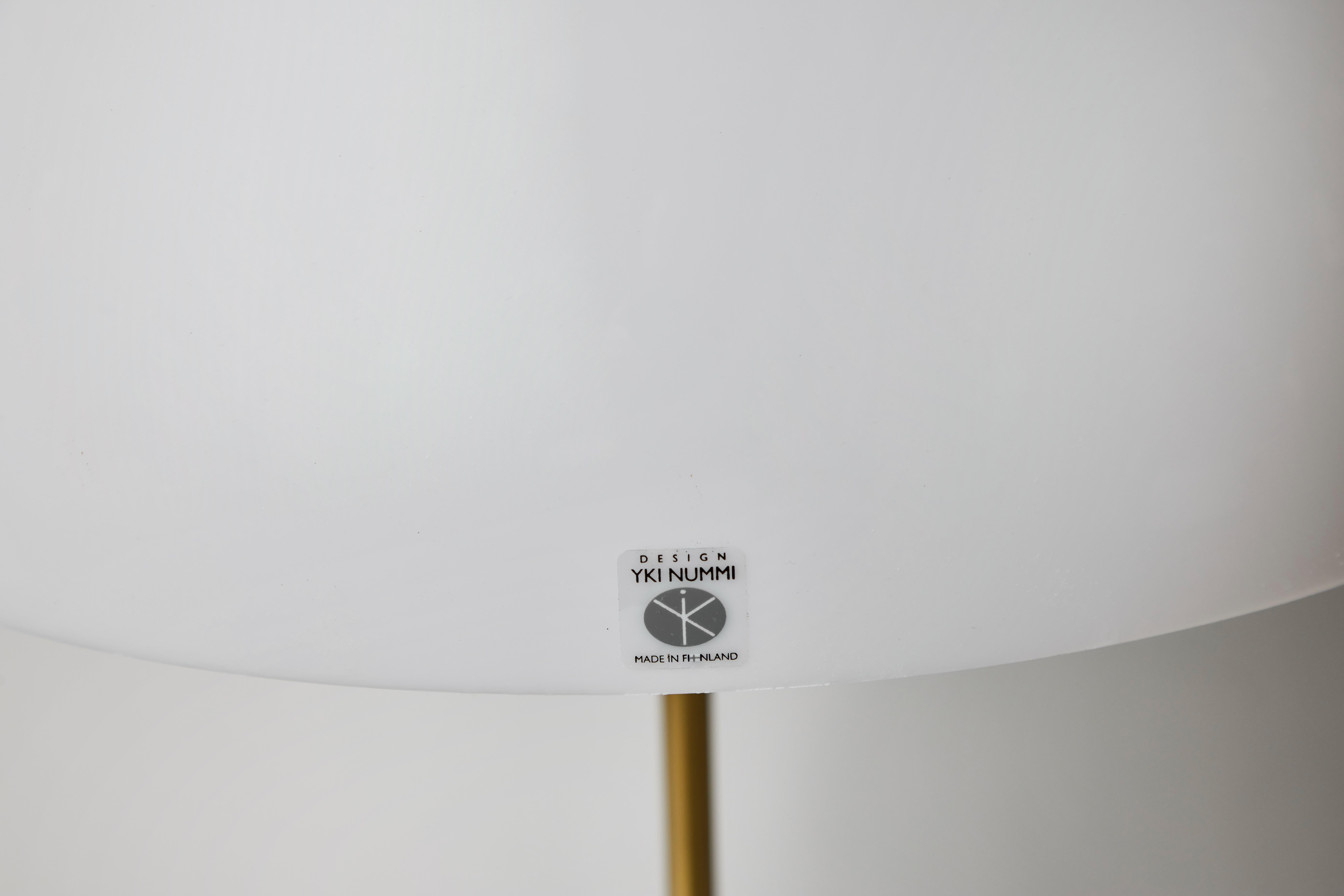 Grande lampe de bureau Kupoli de Yki Nummi pour Innolux Oy en vente 9