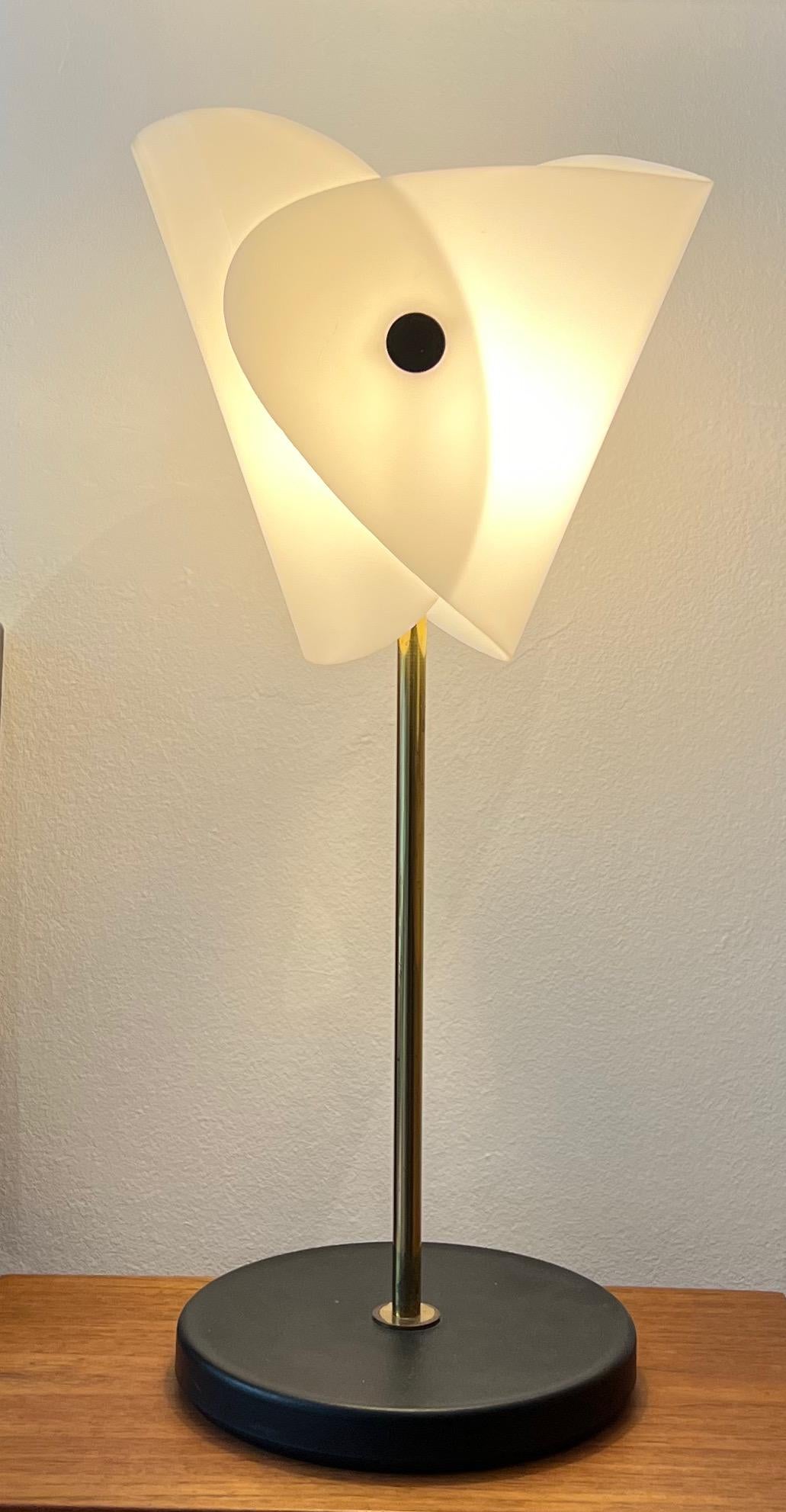 Yki Nummi - Orno Oy - Table Lamp - 1950`s

Rare Table version of this lamp .